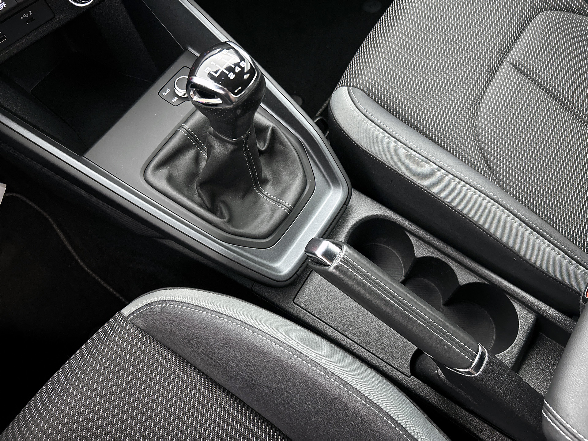 Audi A1 Sportback 30 TFSI S Line edition one | NAVI | STOELVERWARMING | CLIMAT CONTROL | PARKEER SENSOREN V+A