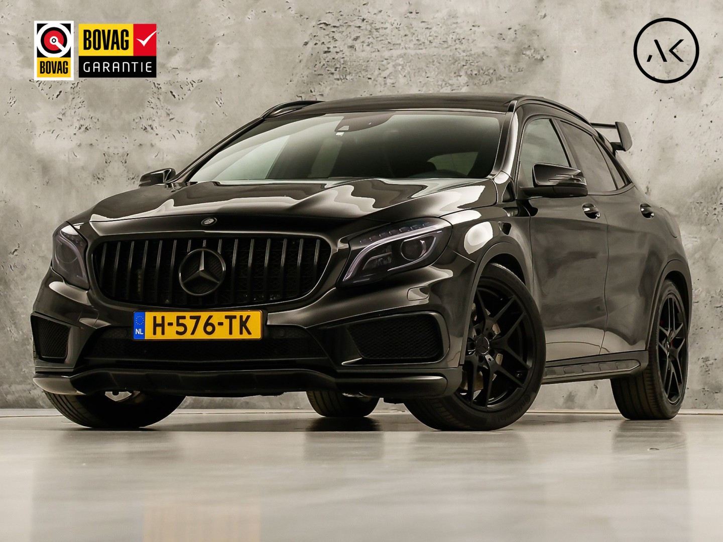 Mercedes-Benz GLA AMG 45 4MATIC Automaat 360Pk (PANORAMAKDAK, NAVIGATIE, MEMORY SEATS, KUIPSTOELEN, STOELVERWARMING, SPOILER, NIEUWE APK, NIEUWSTAAT)