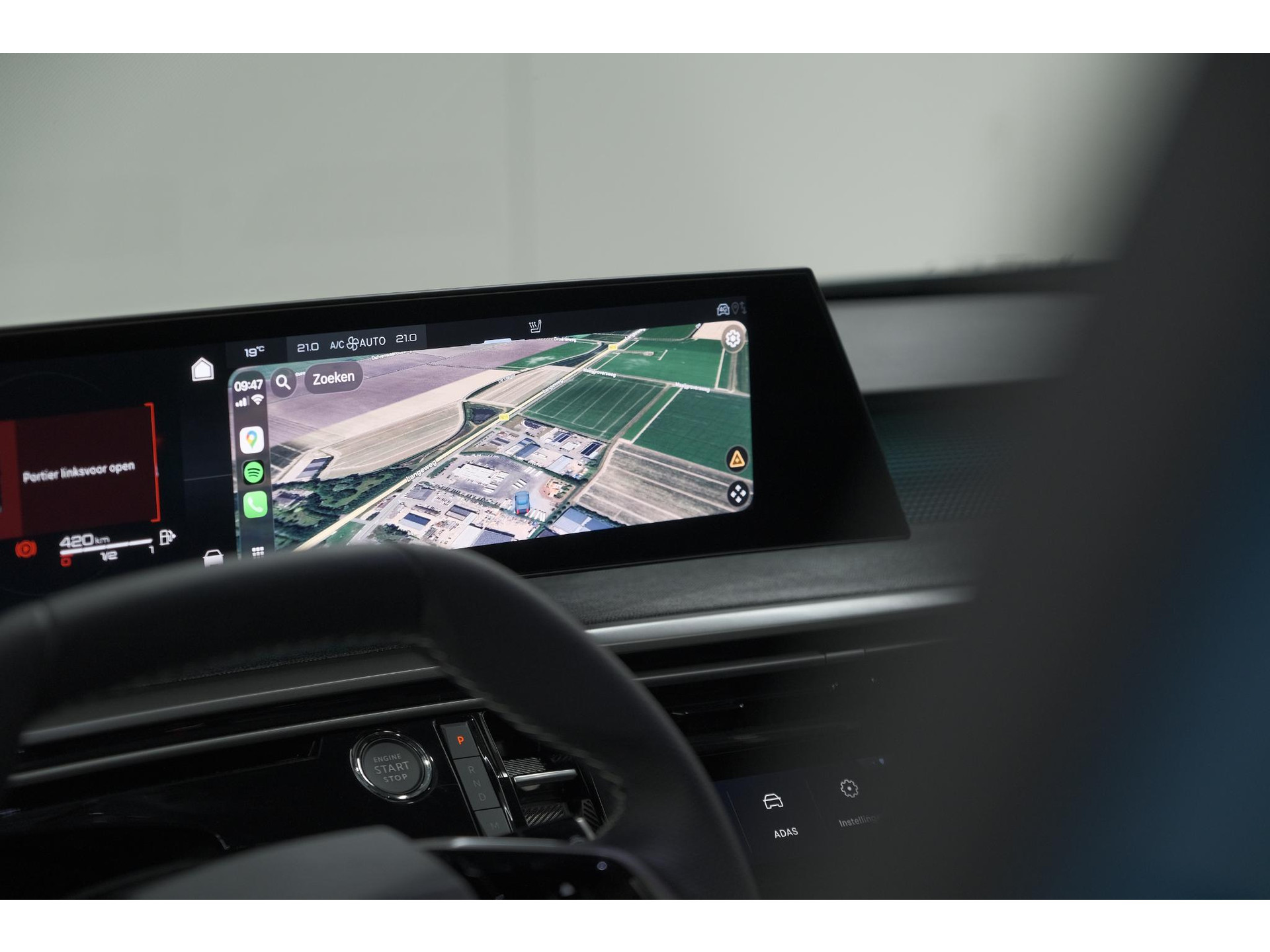 Peugeot 3008 1.2 Hybrid 136 GT | Panoramdak | 360 Camera | Stoelverwarming | Elektrische Kofferklep | Allseason Banden