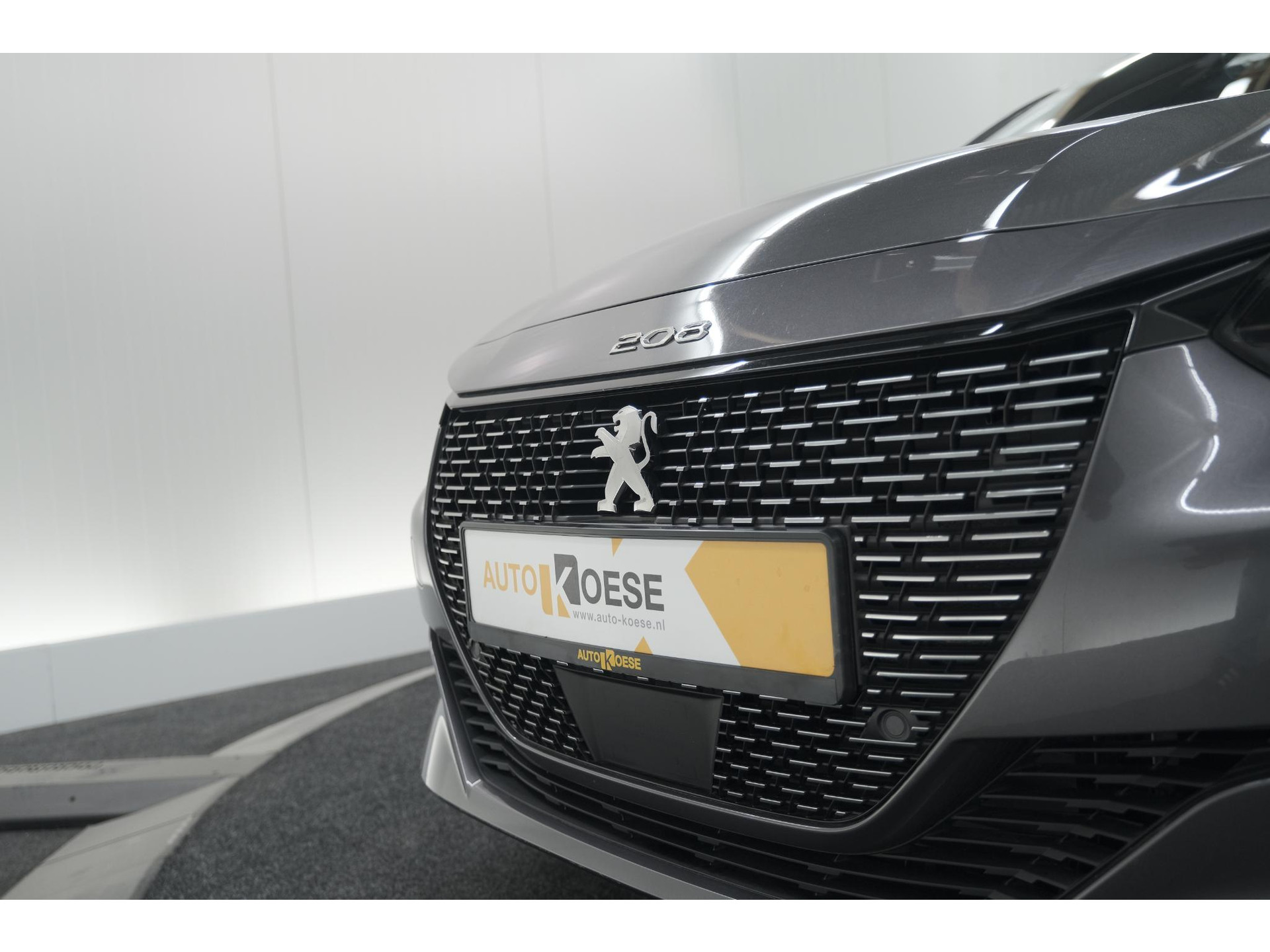 Peugeot 208 PureTech 100 GT | Camera | Adaptieve Cruise Control | Navigatie | Apple Carplay