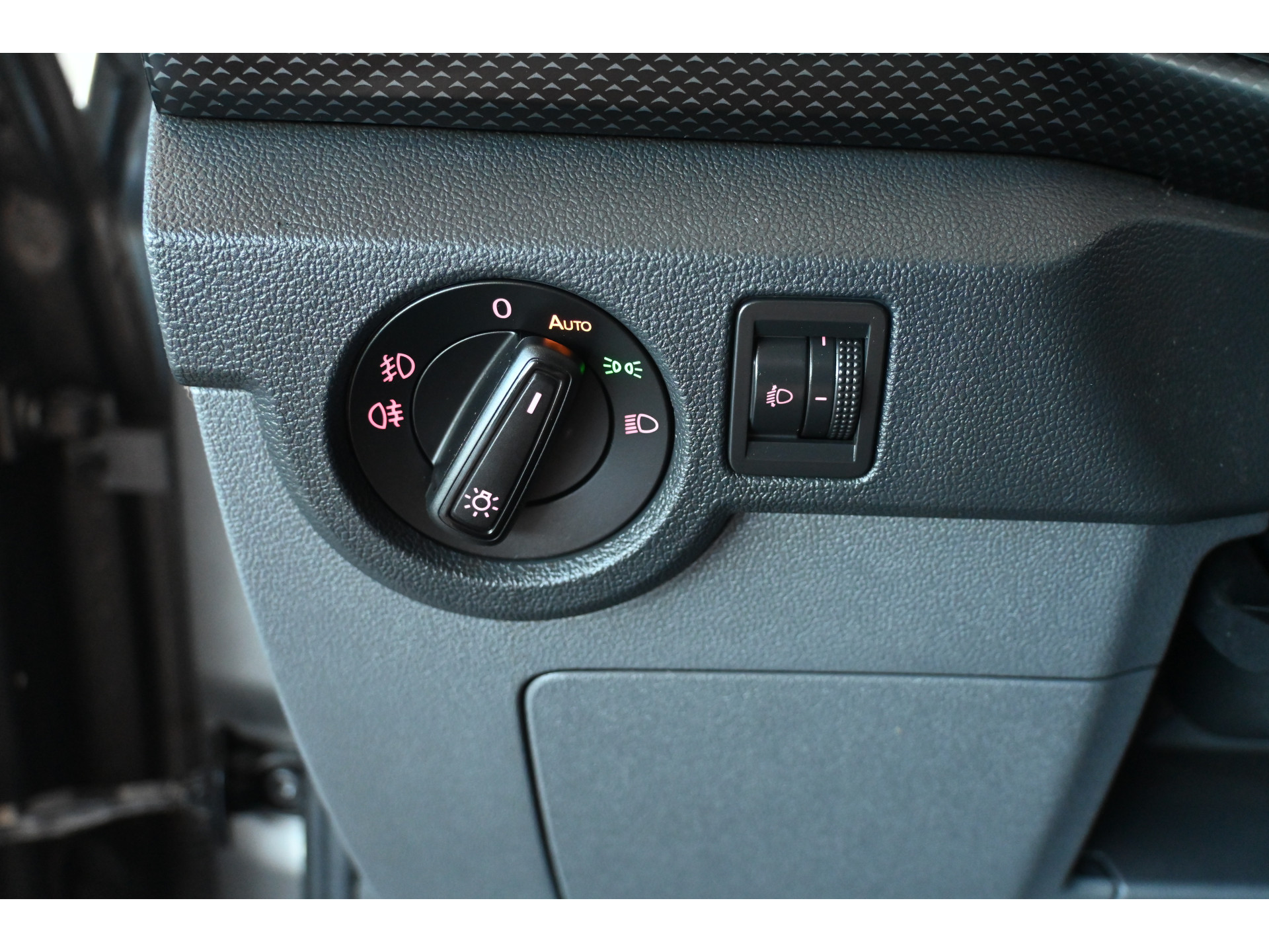 Volkswagen T-Cross 1.0 TSI Life Clima Adaptieve Cruise Carplay PDC Stoelverwarming 1e Eigenaar! Inruil Mogelijk!