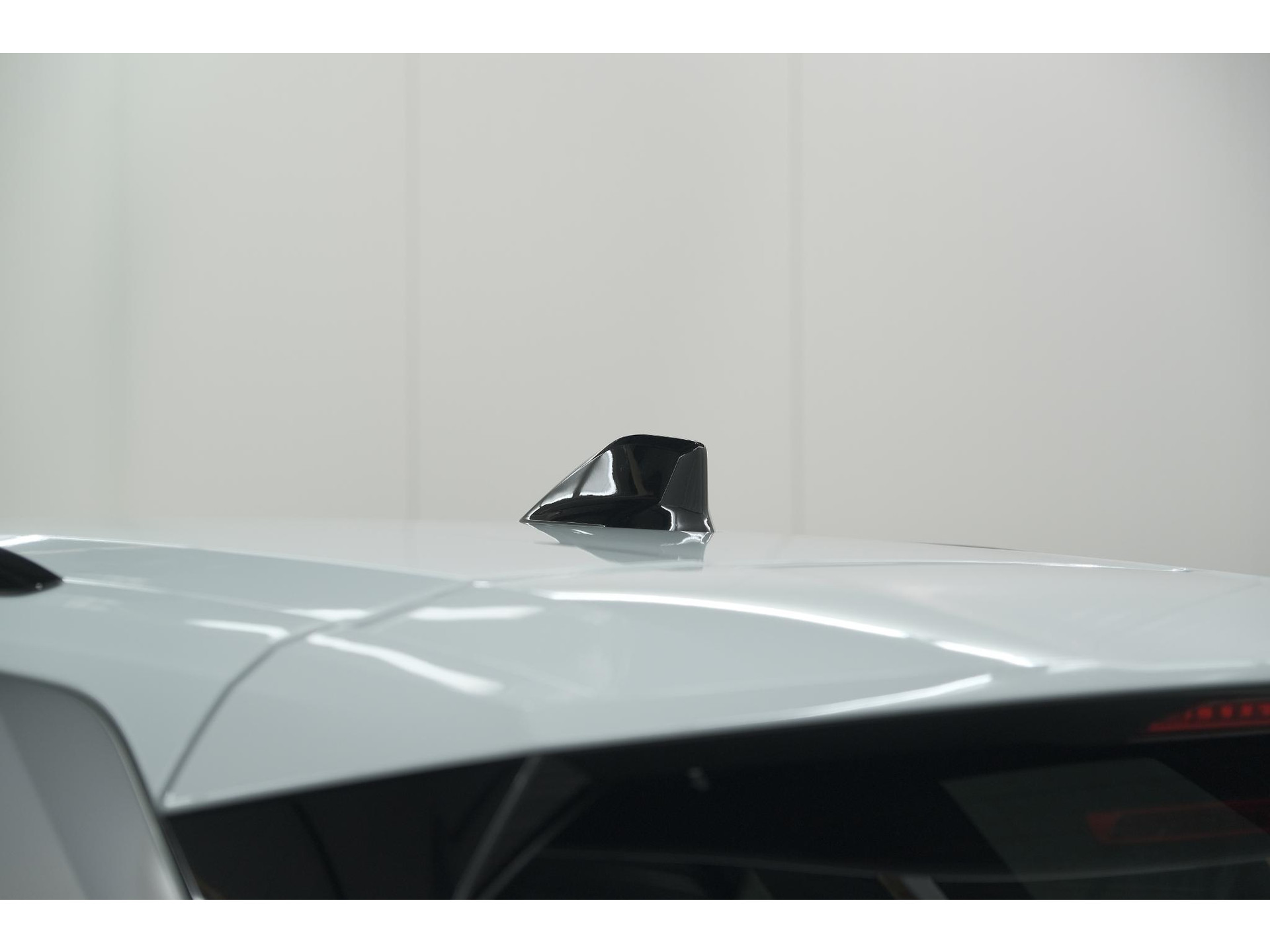 Peugeot 5008 Hybrid 136 e-DCS6 Allure | 7 Zitplaatsen | Camera | Stoelverwarming | Panoramic Navigation pack