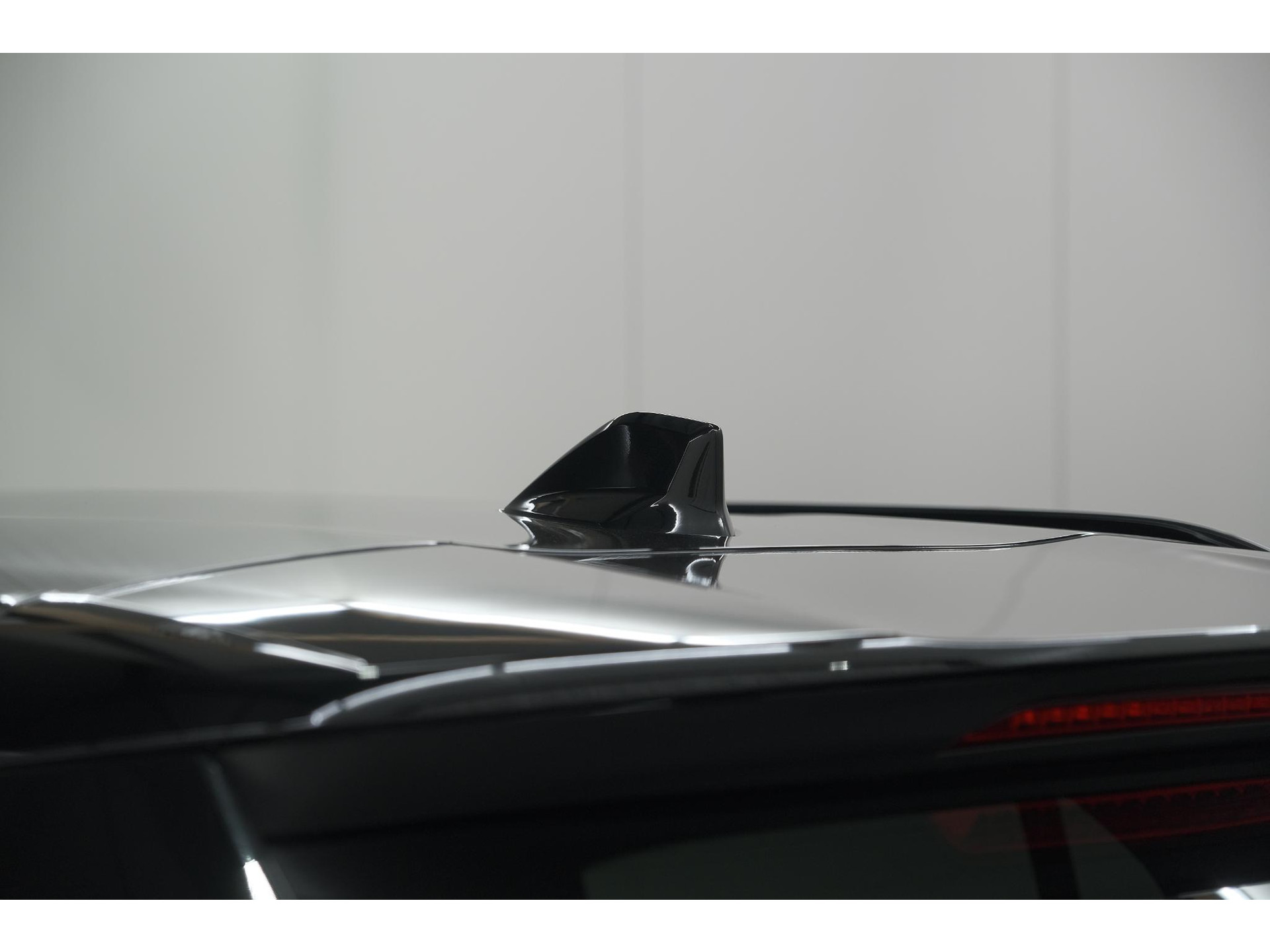 Peugeot 2008 1.2 Hybrid 145 Allure | 360 Camera | Adaptieve Cruise Control | Navigatie | Dodehoekdetectie