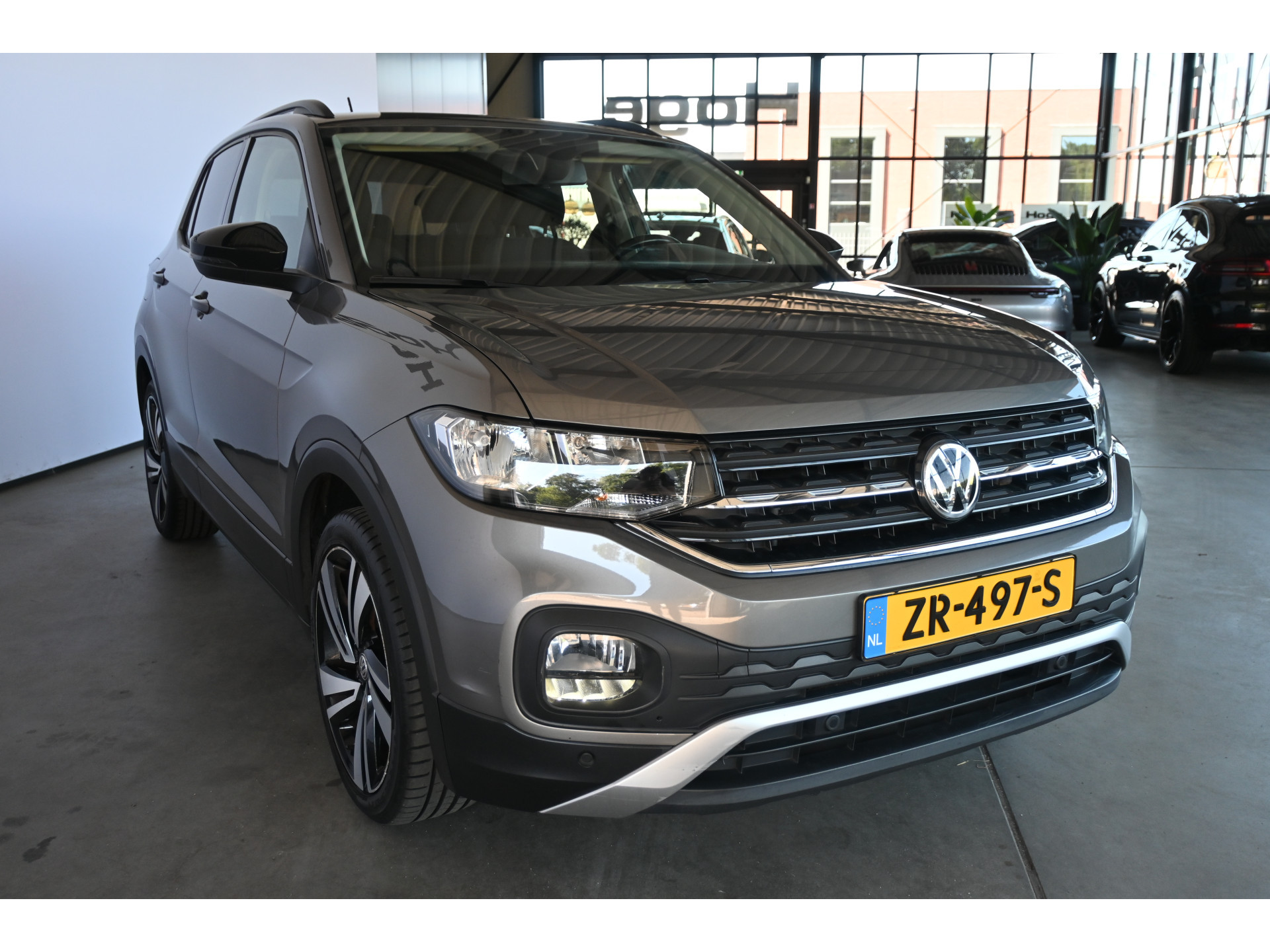 Volkswagen T-Cross 1.0 TSI Life Clima Adaptieve Cruise Carplay PDC Stoelverwarming 1e Eigenaar! Inruil Mogelijk!