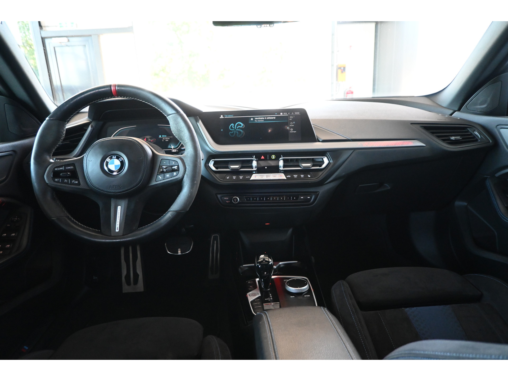BMW 2-serie Gran Coupé 218i Business Edition M-Pakket Sportstoelen Panoramadak Virtual Dealer Onderhouden! Inruil Mogelijk!