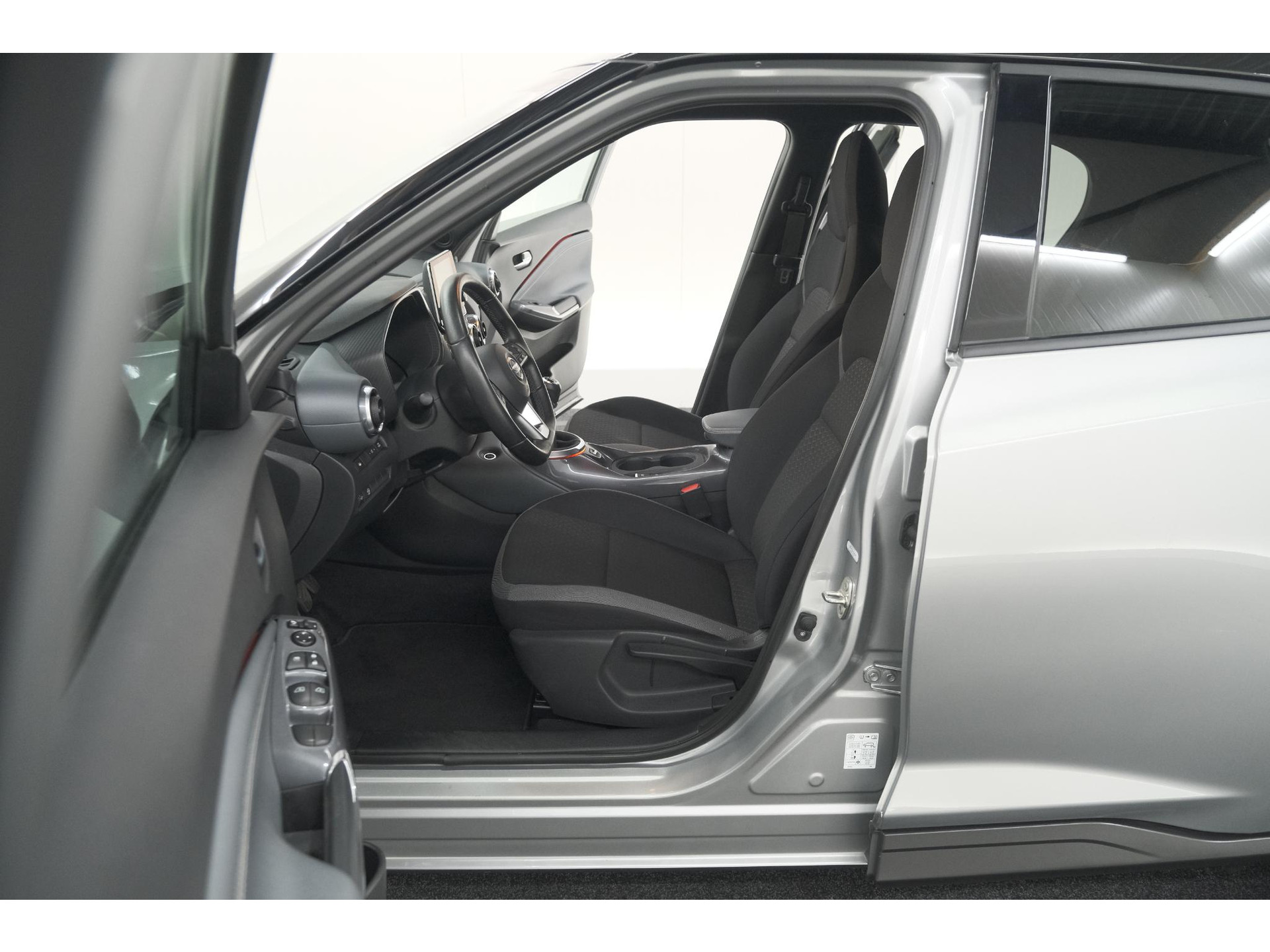 Nissan Juke 1.0 DIG-T Premiere Edition | Trekhaak | Camera | Apple Carplay | Parkeersensoren