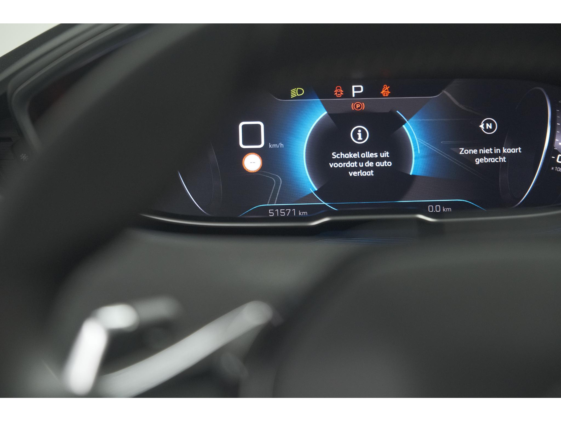Peugeot 5008 PureTech 130 EAT8 Active Pack | 7 Zitplaatsen | Camera | Navigatie | Apple Carplay | Parkeersensoren