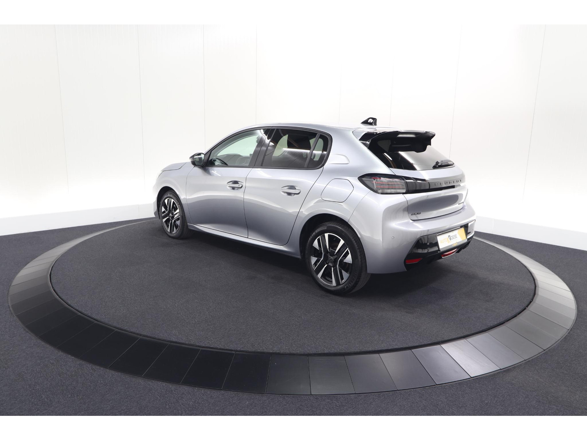 Peugeot 208 1.2 Hybrid 110 e-DSC6 Allure | IJSKOUDE Climate Control | Apple Carplay | Parkeersensoren