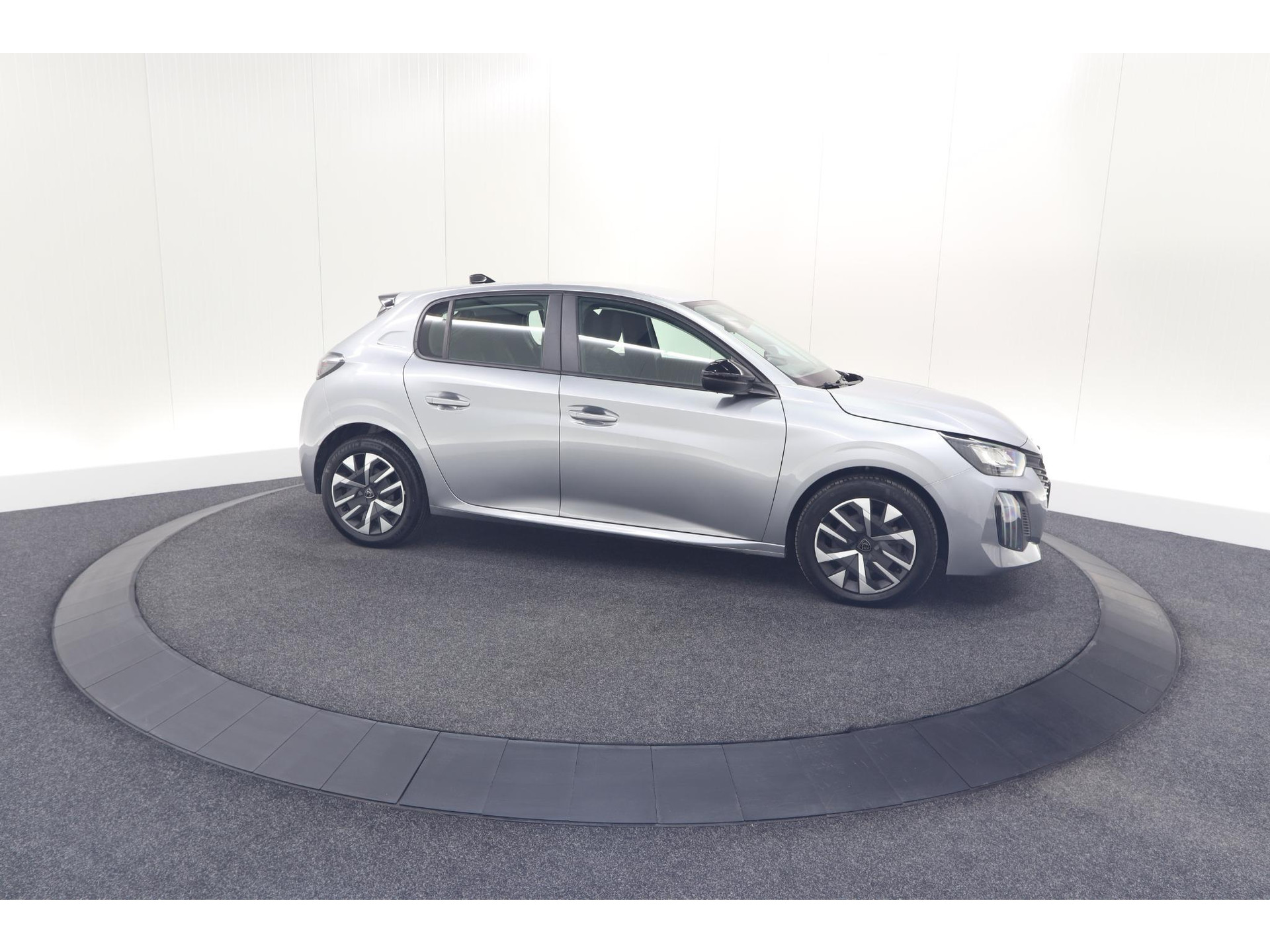 Peugeot 208 PureTech 100 Active | Parkeersensoren | Navigatie | Apple Carplay