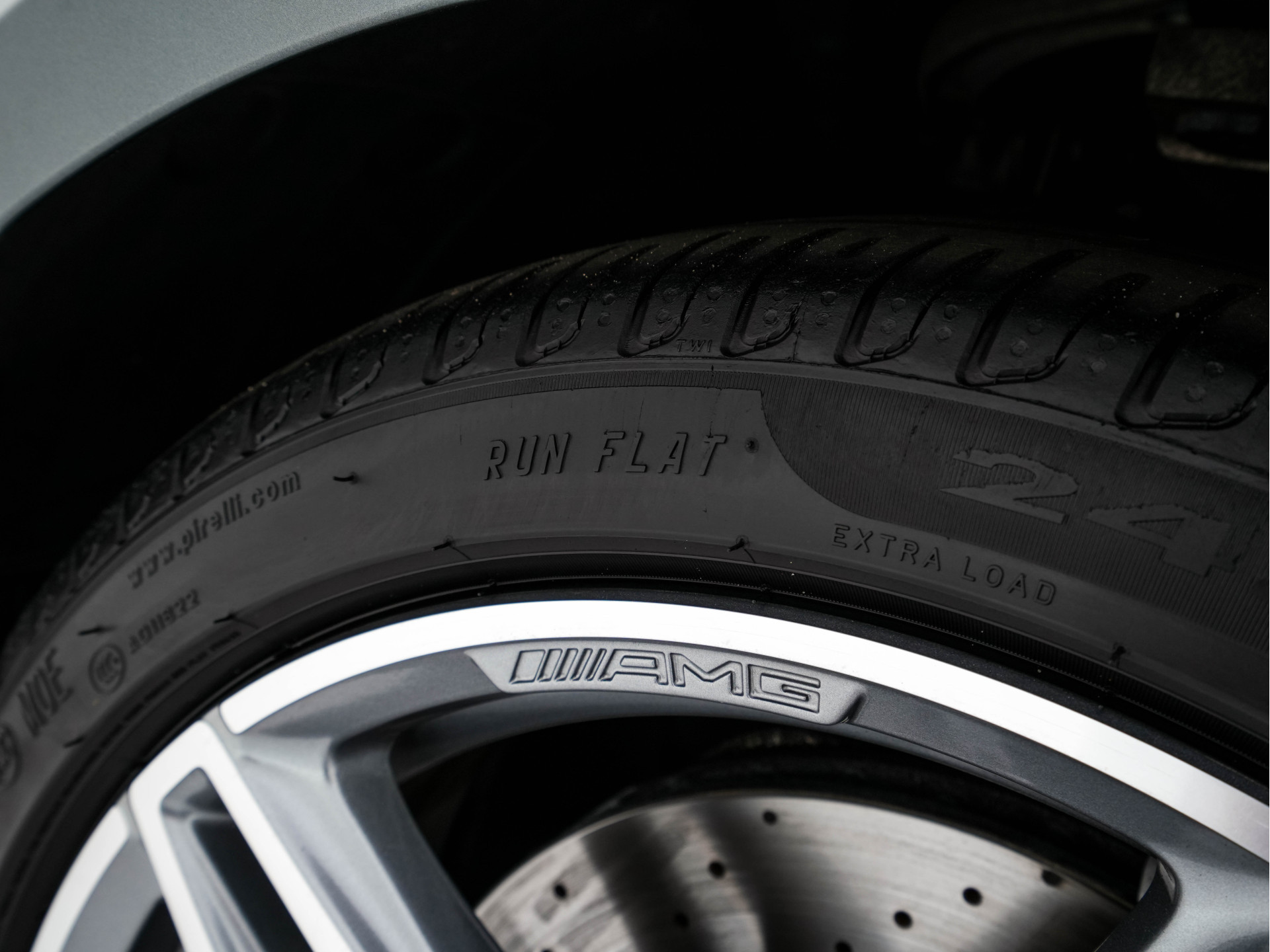 Mercedes-Benz E-klasse Coupé 400 AMG-Sportpack 4Motion Premium Plus Aut. *PANO | LEATHER | BURMESTER-AUDIO | WIDESCREEN-COCKPIT |  FULL-LED | NAVI-FULLMAP | CAMERA | SHIFT-PADDLES | CRUISE | AMBIENT-LIGHT | SPORT-SEATS | 19"ALU*