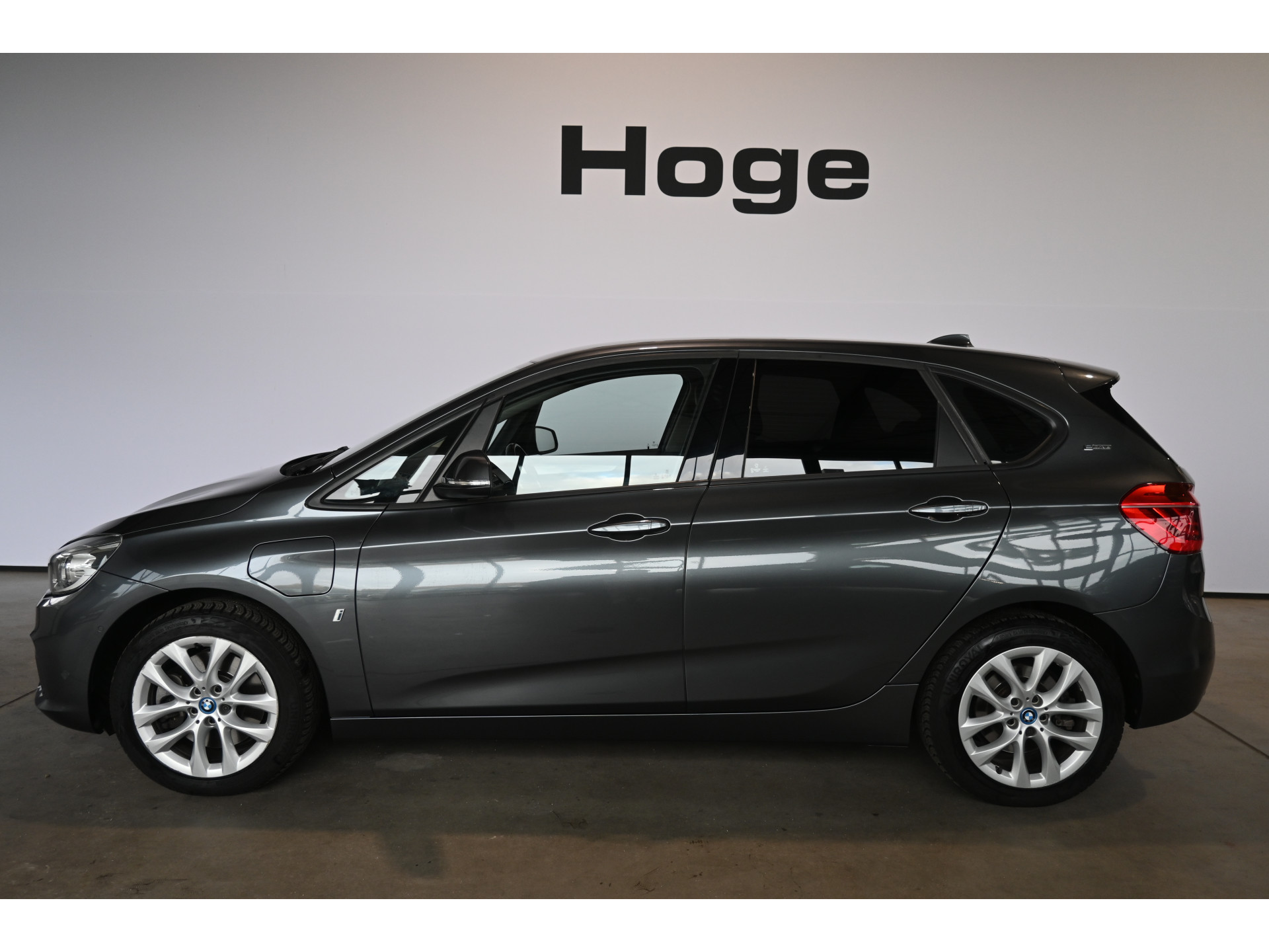 BMW 2-serie Active Tourer 225xe iPerformance Executive Automaat Navigatie Goed Onderhouden! Inruil Mogelijk!