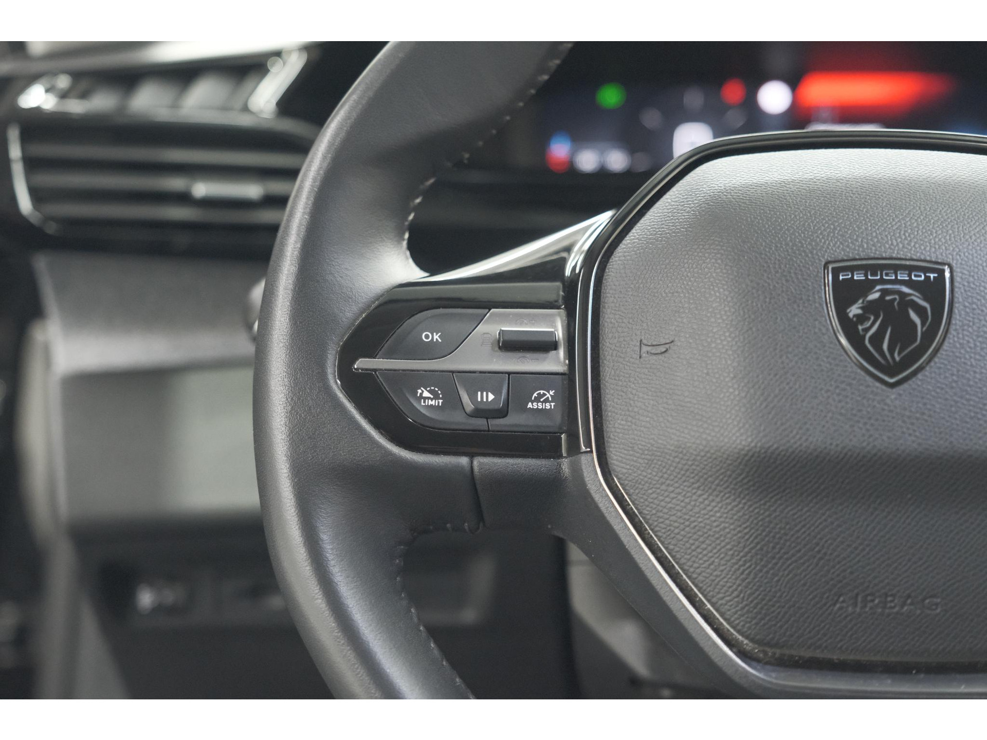 Peugeot 308 PureTech 130 Allure | Camera | Navigatie | Parkeersensoren | Apple CarPlay