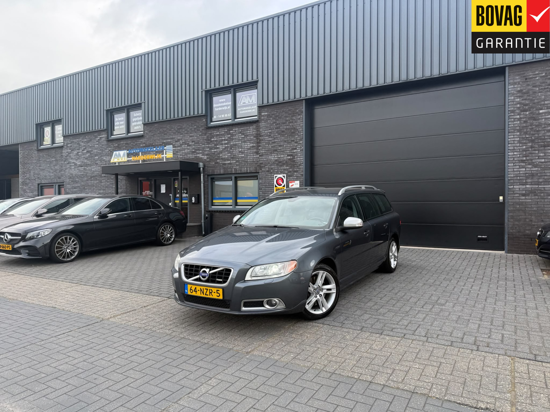 Volvo V70 2.0T R-Edition | 3E EIGENAAR | AUTOMAAT | LEDER | NAVI | XENON | CRUISE | TREKHAAK |