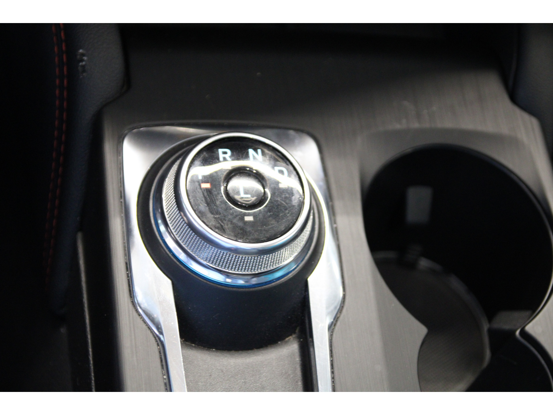 Ford Kuga 2.5 PHEV 225 PK AUTOMAAT ST-Line X TREKHAAK | PANORAMADAK | 19-INCH