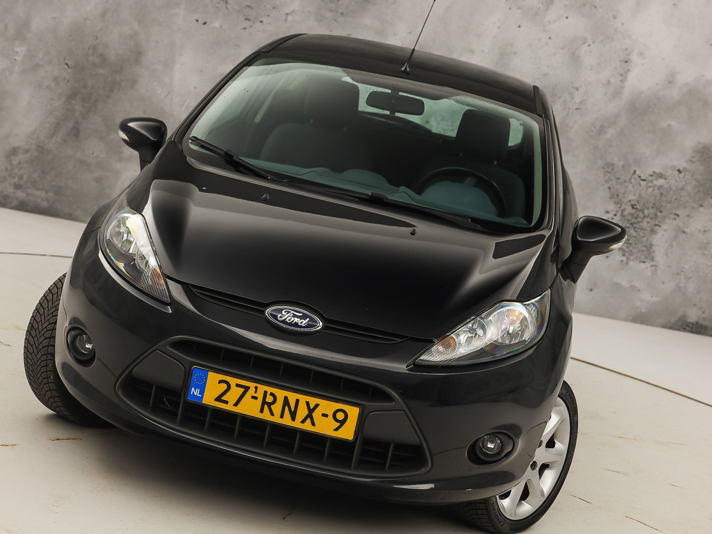 Ford Fiesta 1.25 S-Edition (AIRCO, LM VELGEN, ELEK RAMEN, GETINT GLAS, SPORTSTOELEN, MULTIFUNCTIONEEL STUURWIEL, NIEUWSTAAT)