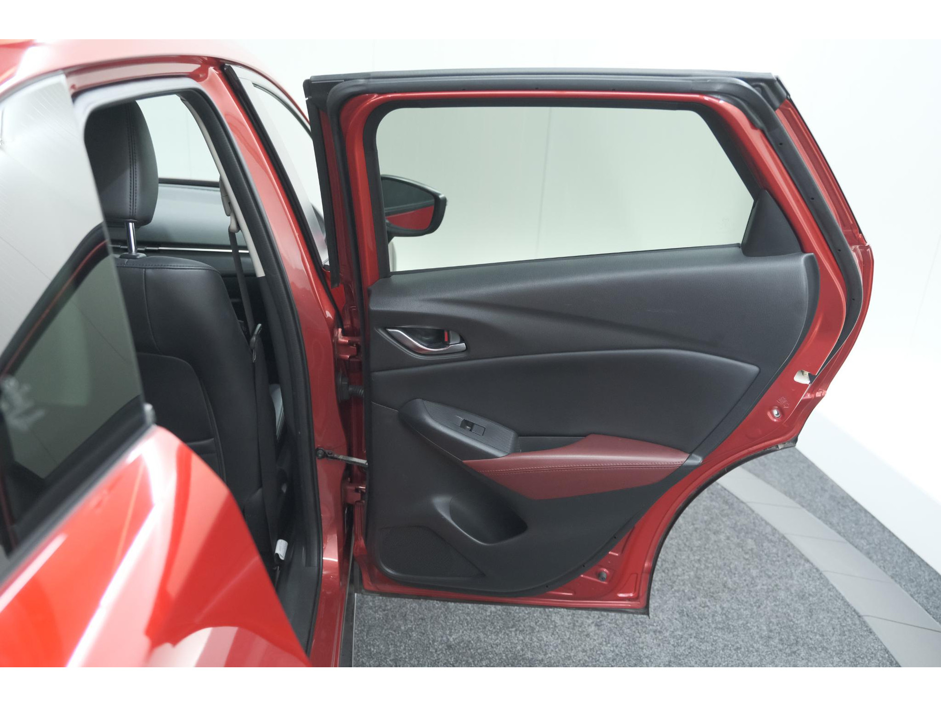 Mazda CX-3 2.0 SkyActiv-G 150 GT-M 4WD | Trekhaak | Camera | Dodehoekdetectie | Head-Up Display | Parkeersensoren