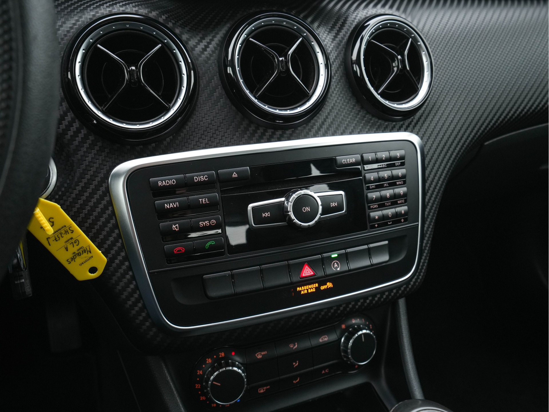 Mercedes-Benz GLA-klasse 180 CDI (INCL-BTW) *NAVI-FULLMAP | AIRCO | COMFORT-SEATS | CARBON-INLAY |  17"ALU*