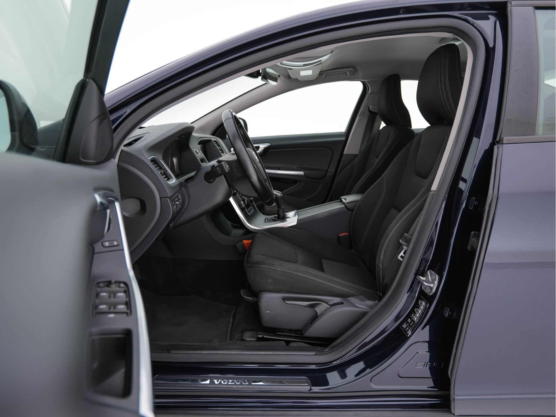 Volvo S60 2.0 D4 Kinetic Business-Pack-Connect *NAVI-FULLMAP | COMFORT-SEATS | ECC | PDC | CRUISE | TOWBAR | 16''ALU *