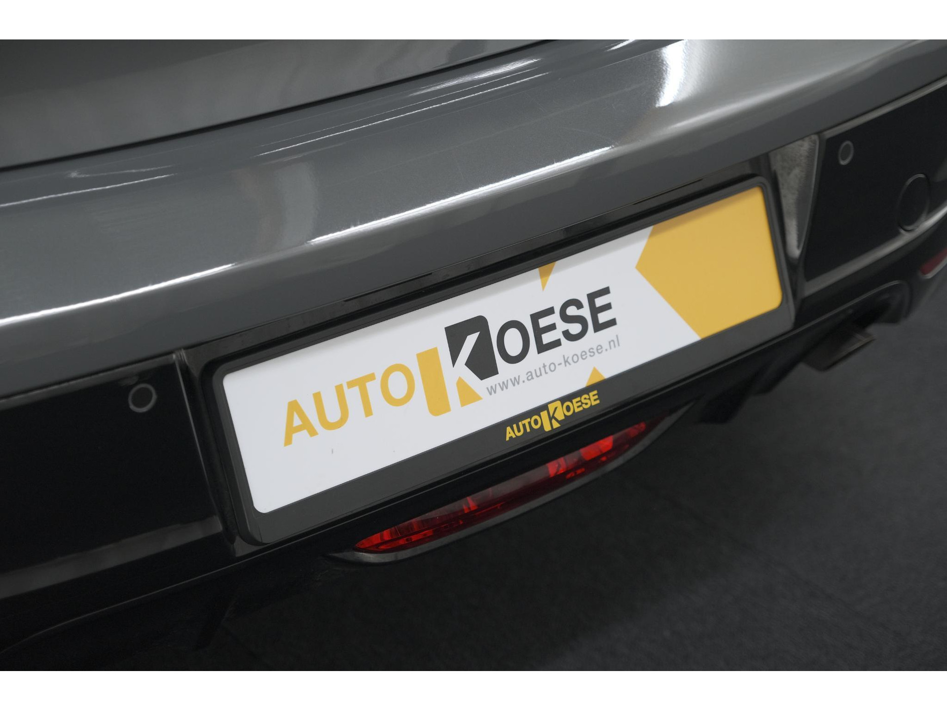 Peugeot 208 PureTech 100 Allure | Apple Carplay | Parkeersensoren | Climate Control