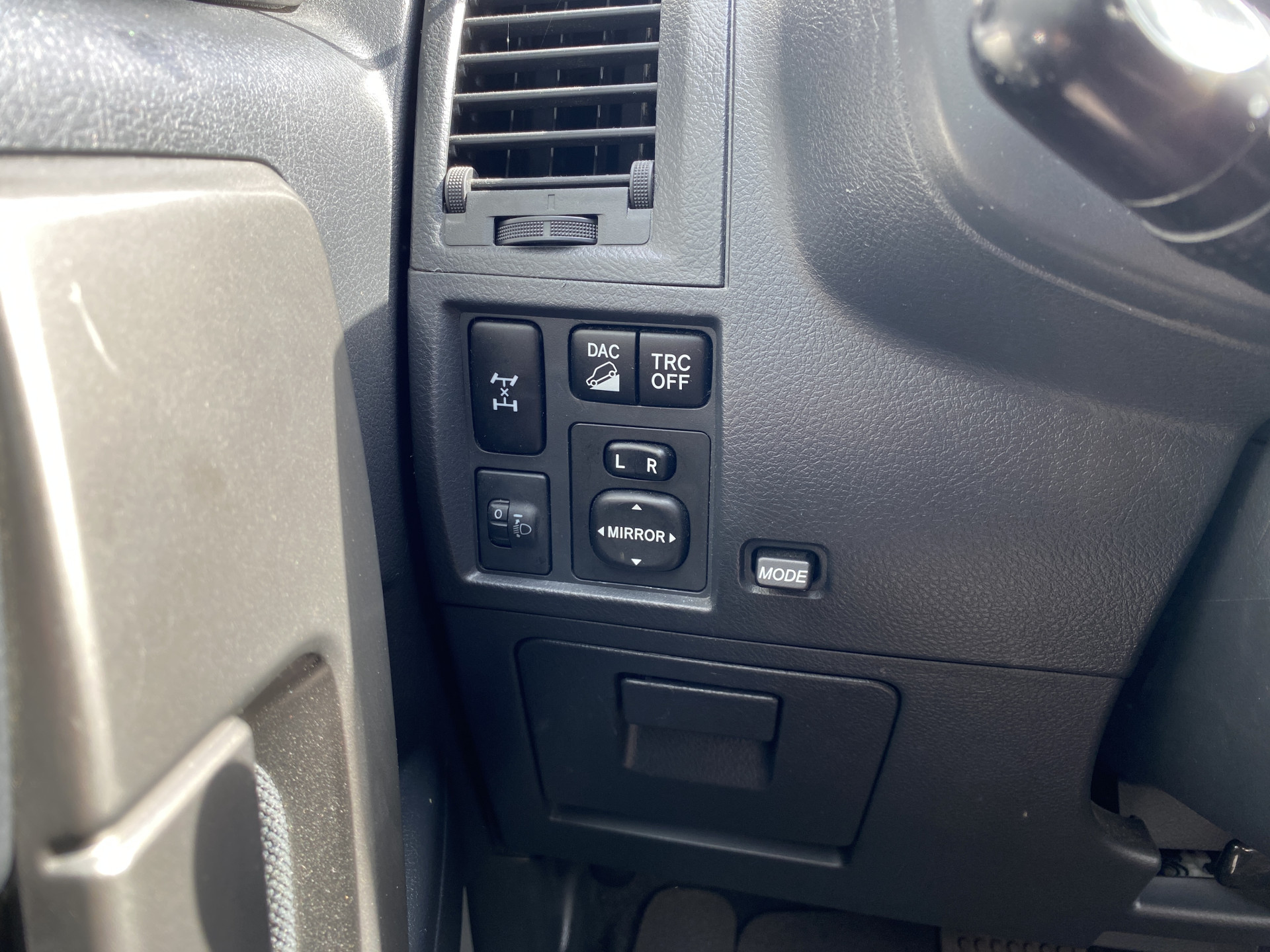 Daihatsu Terios 1.5 4WD Track AUT. | climate control | trekhaak | stoelverwarming | wielkoffer | dac/trc | elektrisch pakket