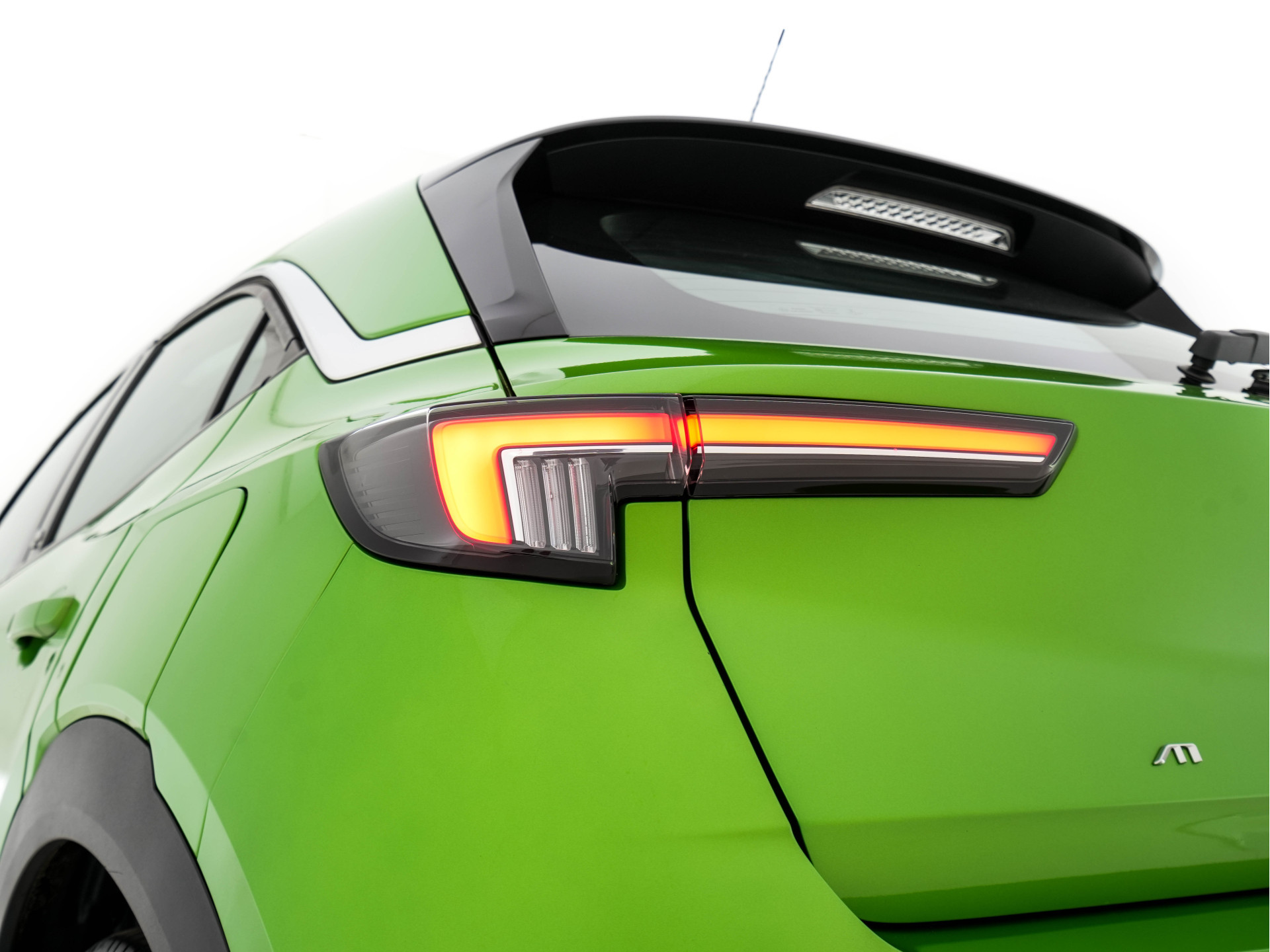 Opel Mokka-e Elegance 50-kWh 11kw Blue Ultimate [ 3-Fase ] {SOH-91%} (INCL-BTW) *FULL-LED | MICROFIBRE | HEATED-SEATS | DAB+ | KEYLESS | DIGI-COCKPIT | CARPLAY | AMBIENT-LIGHT | CAMERA | LANE-ASSIST | SPORT-SEATS | 17"ALU*