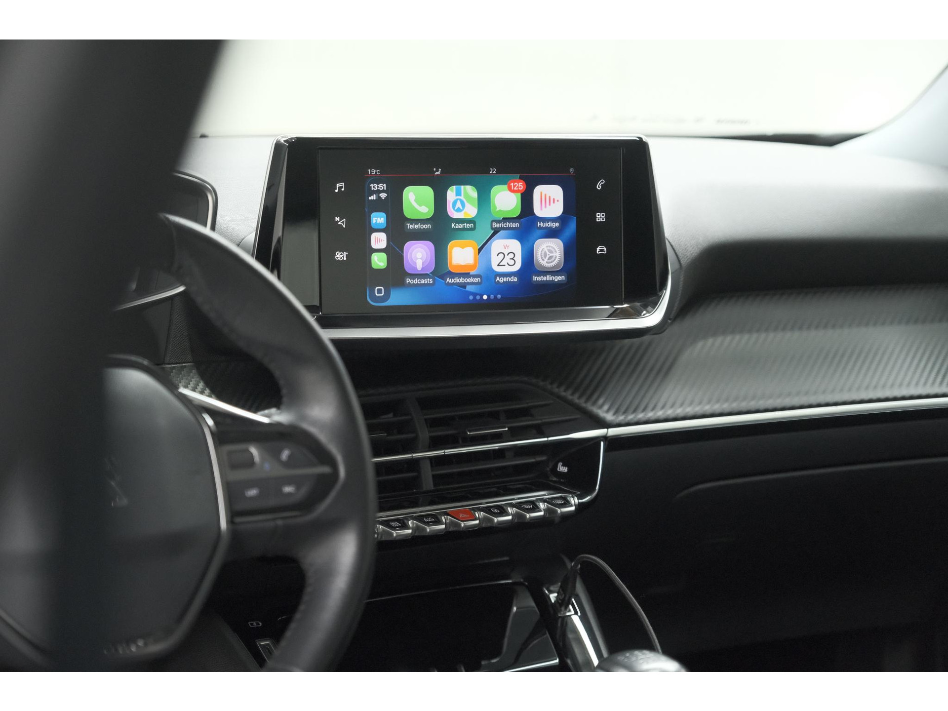 Peugeot 2008 PureTech 130 Allure | Camera | Stoelverwarming | Apple Carplay | Parkeersensoren voor + Achter
