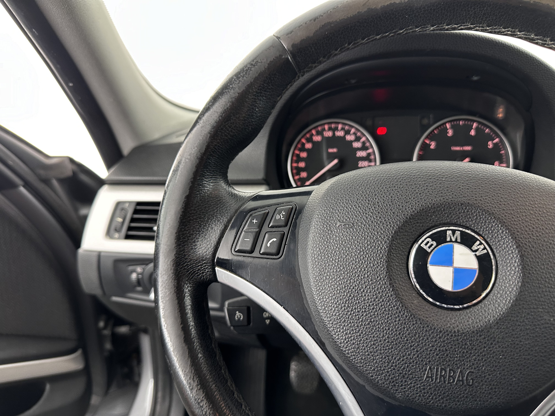 BMW 3-serie Touring 316i Business Line Sport-Pack ! LOOPT-OP-2-CILINDERS ! *NAVI-FULLMAP | ECC | PDC | CRUISE | COMFORT-SEATS | 17"ALU*