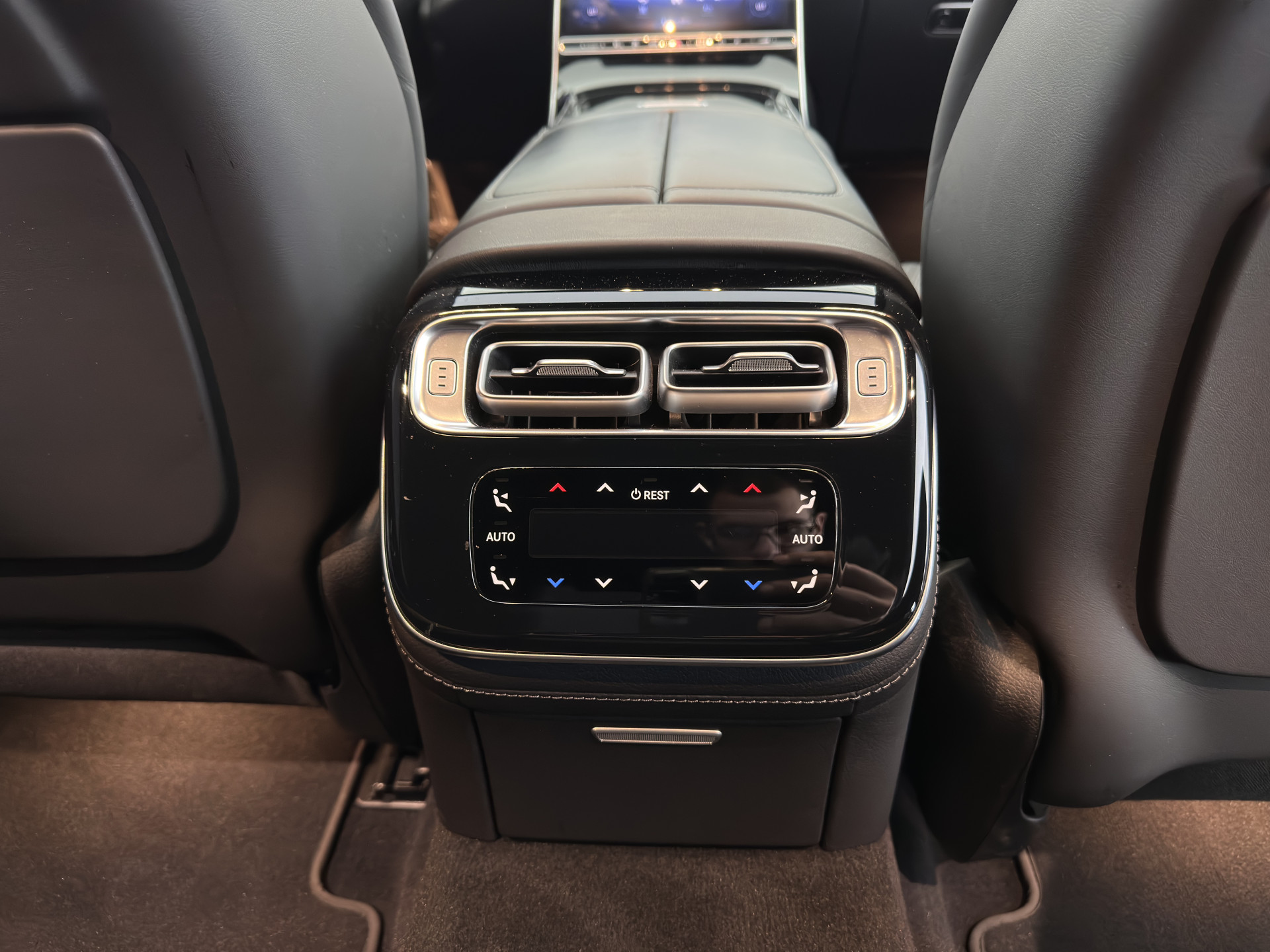 Mercedes-Benz S-klasse 580 e 4MATIC Lang [ Plug-In ] (INCL-BTW) Aut. *PANO | NAVI-FULLMAP | DISTRONIC | BURMESTER-AUDIO | TOP-VIEW | KEYLESS | FULL-LED | DIGITAL-COCKPIT | AMBIENT-LIGHT | HEATED/VENTILATED-SEATS |...*