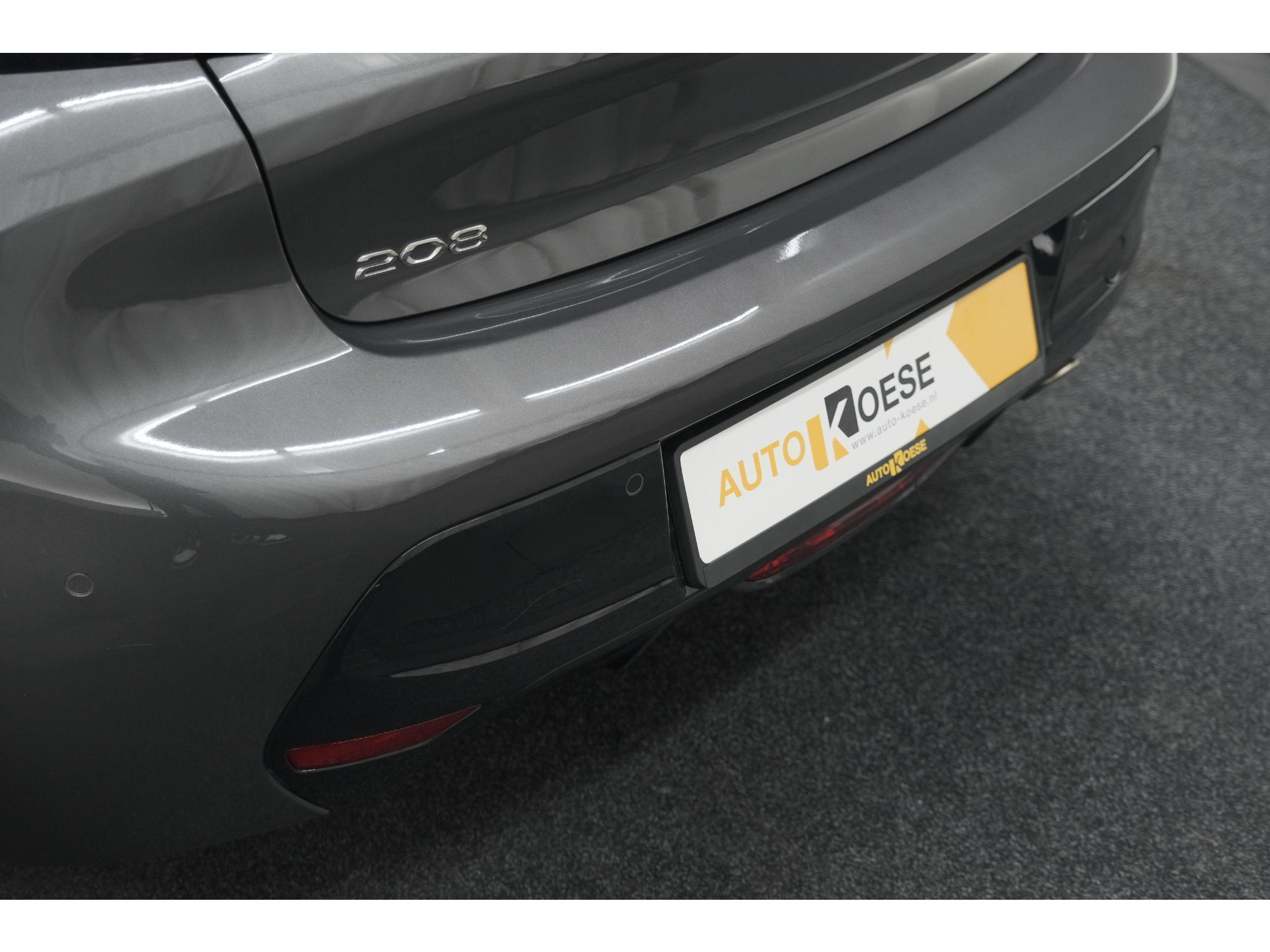 Peugeot 208 PureTech 100 GT | Camera | Adaptieve Cruise Control | Navigatie | Apple Carplay