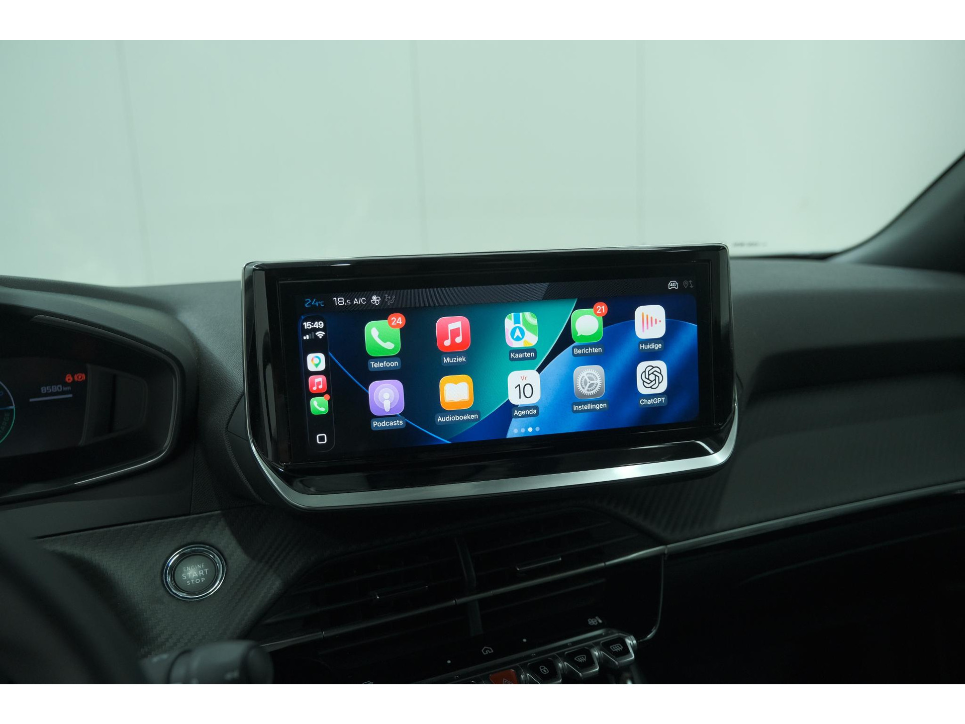 Peugeot e-2008 EV Allure 54 kWh | 97,9% SOH | 11 KW Lader | Apple Carplay | Parkeersensoren