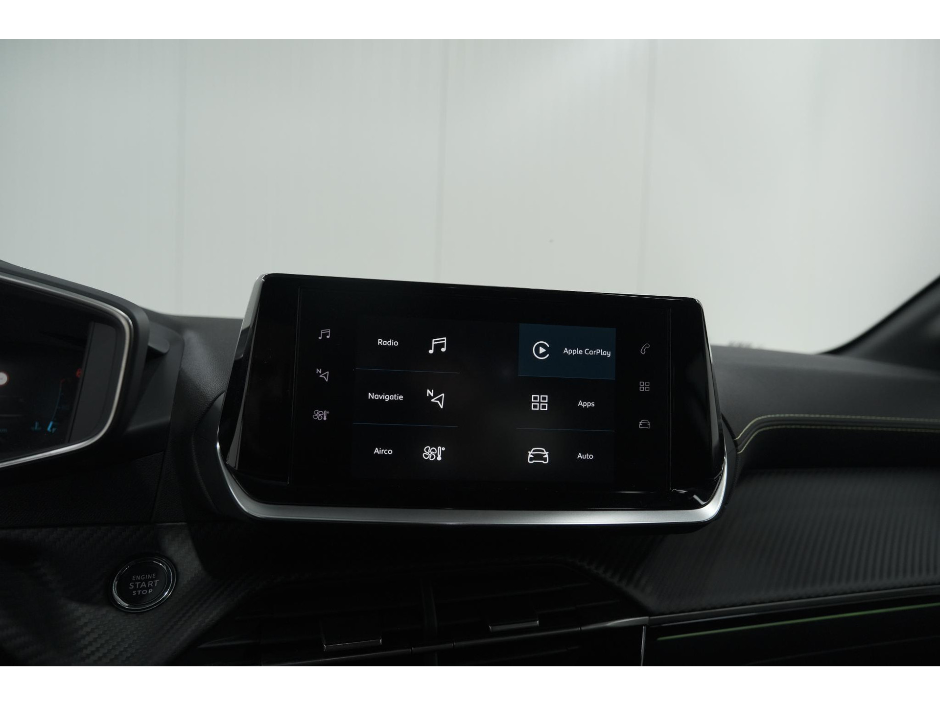 Peugeot 208 PureTech 100 GT | Camera | Adaptieve Cruise Control | Navigatie | Apple Carplay