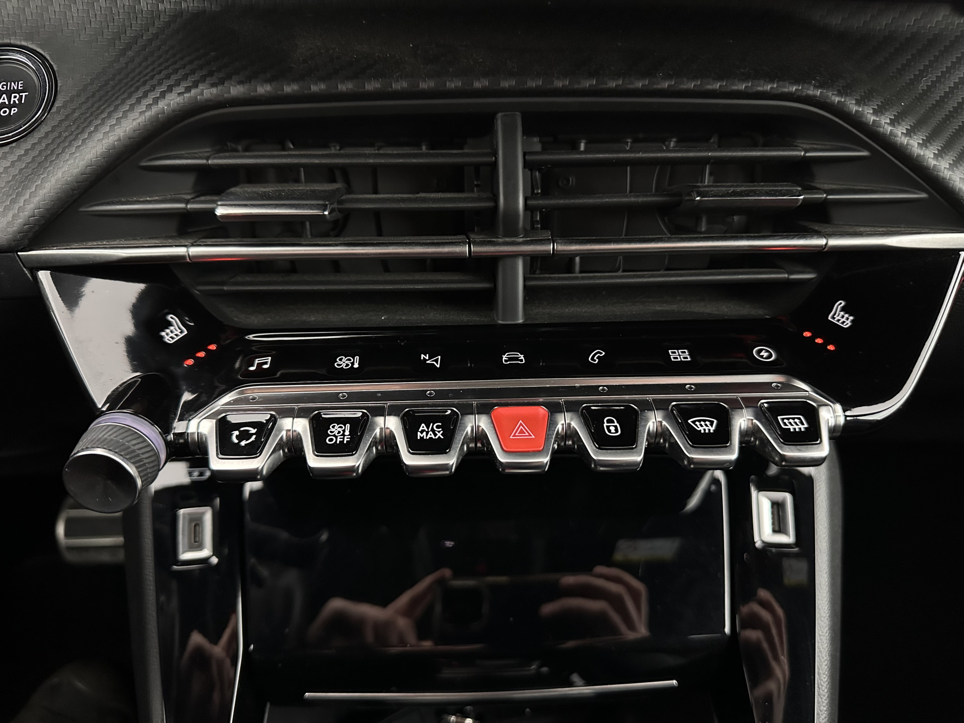 Peugeot e-208 EV GT Pack 50 kWh [ 3-Fase-11kW ] {SOH-88%] (INCL-BTW) *HEATPUMP | FULL-LED | DIGI-COCKPIT | BLINDSPOT | CAMERA | LEATHER-ALCANTARA | AMBIENTLIGHT | NAVI-FULLMAP | LANE-ASSIST | KEYLESS | DAB | CCS-FASTLOADER | HEATED-SPORTSEATS | PRIV