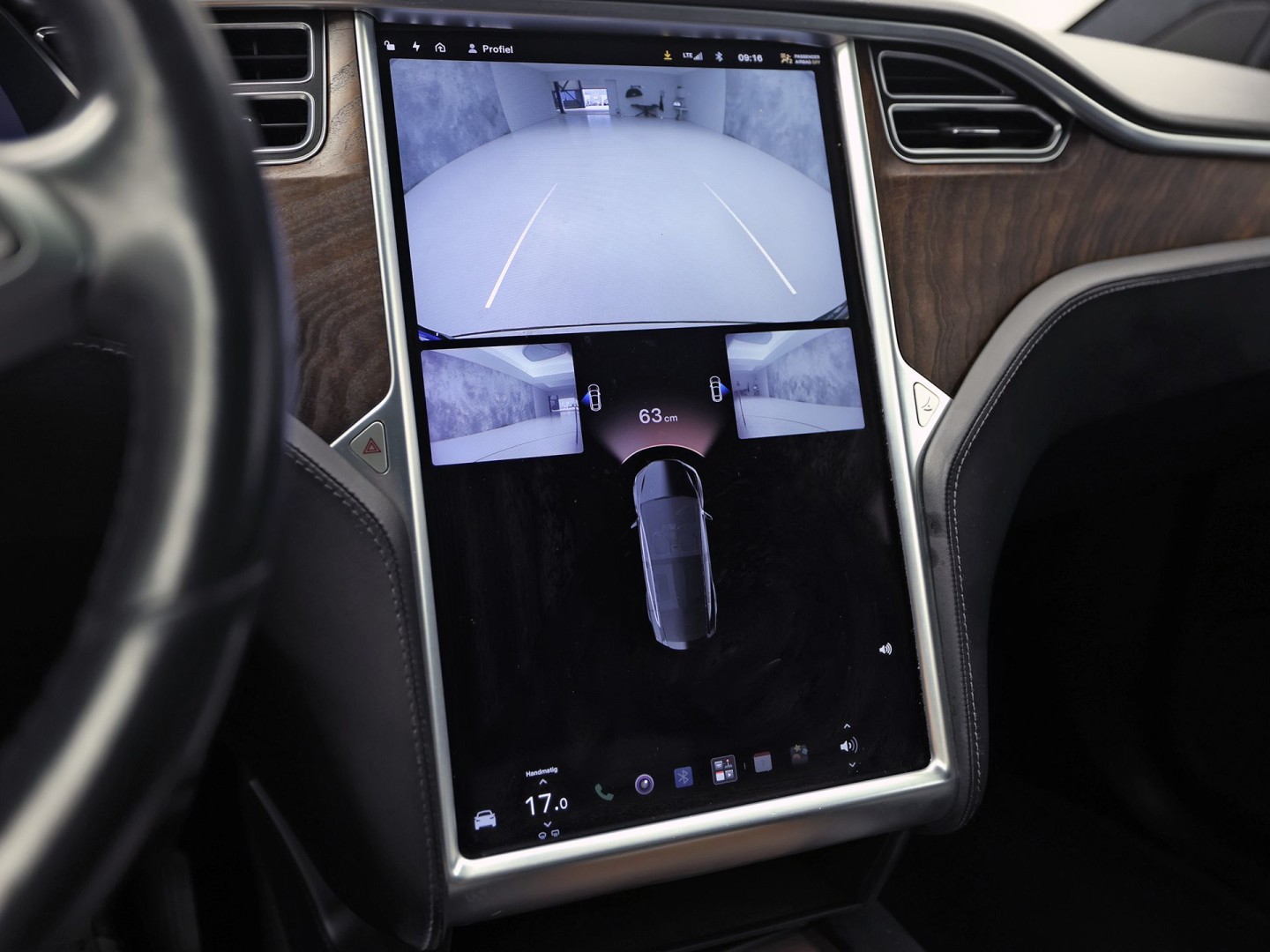Tesla Model X 100D 7 Persoons 417Pk (AUTOPILOT, LUCHTVERING, STUUR/STOELVERWARMING, CAMERA, ADAPTIVE CRUISE, KEYLESS ENTRY, NIEUWSTAAT)
