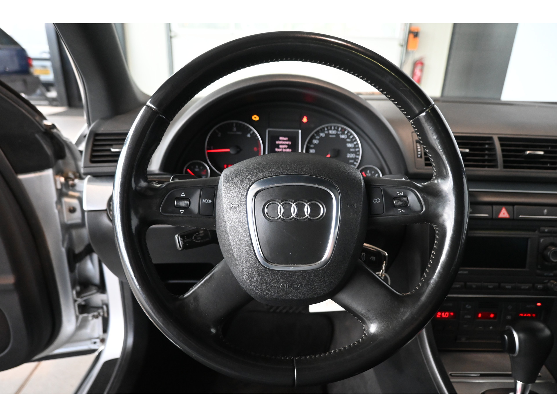 Audi A4 Limousine 2.7 TDI Advance Airco Leder Cruise Xenon Elektrisch pakket Schuif / kanteldak Inruil mogelijk!