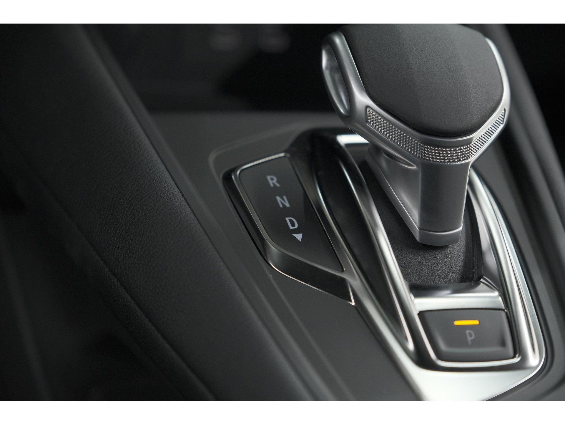 Renault Captur Mild Hybrid 160 EDC Techno | Pack Winter | Camera | Adaptieve Cruise Control | Apple Carplay