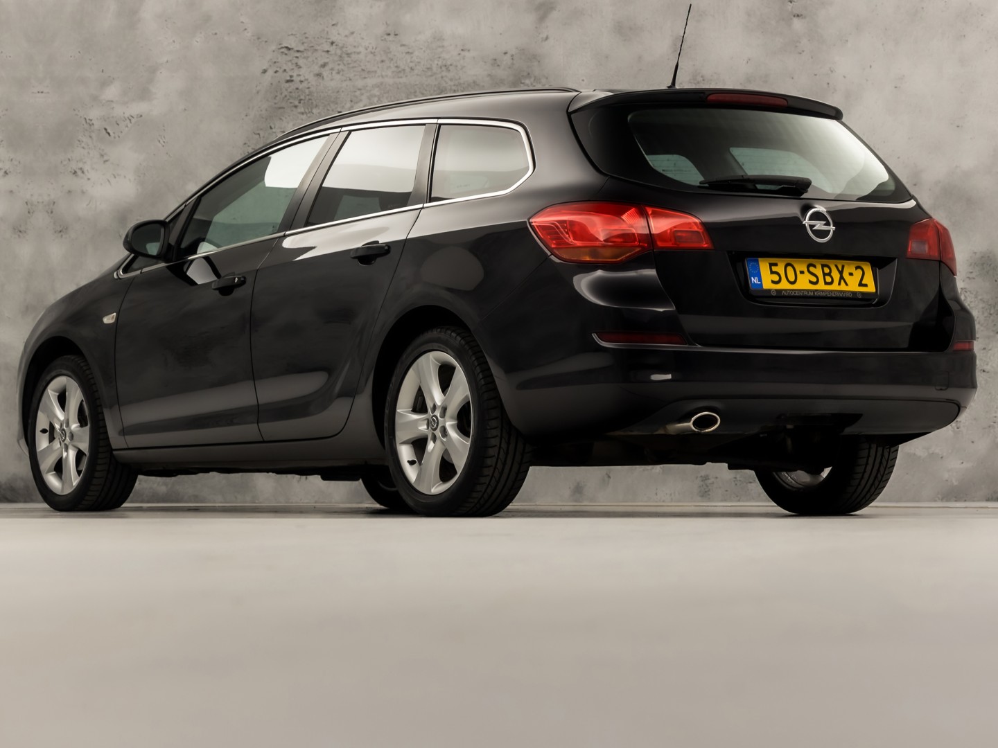 Opel Astra Sports Tourer 1.4 Turbo Sport (AIRCO, CRUISE, GETINT GLAS, SPORTSTOELEN, LM VELGEN, NIEUWE APK, NIEUWSTAAT)