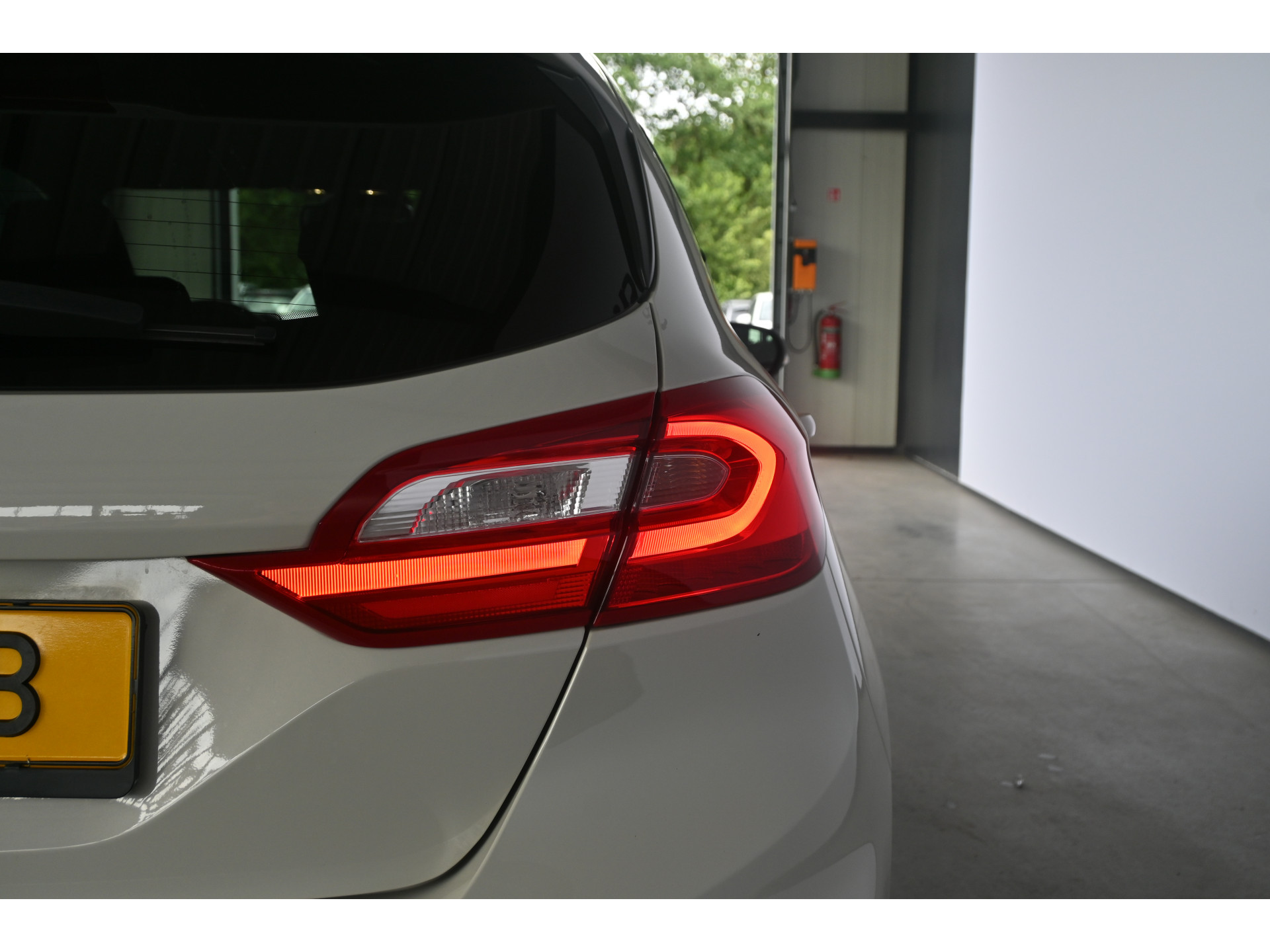 Ford Fiesta 1.0 EcoBoost ST-Line Navigatie Stuur/Stoelverwarming LED Carplay Rijklaarprijs! Inruil Mogelijk!
