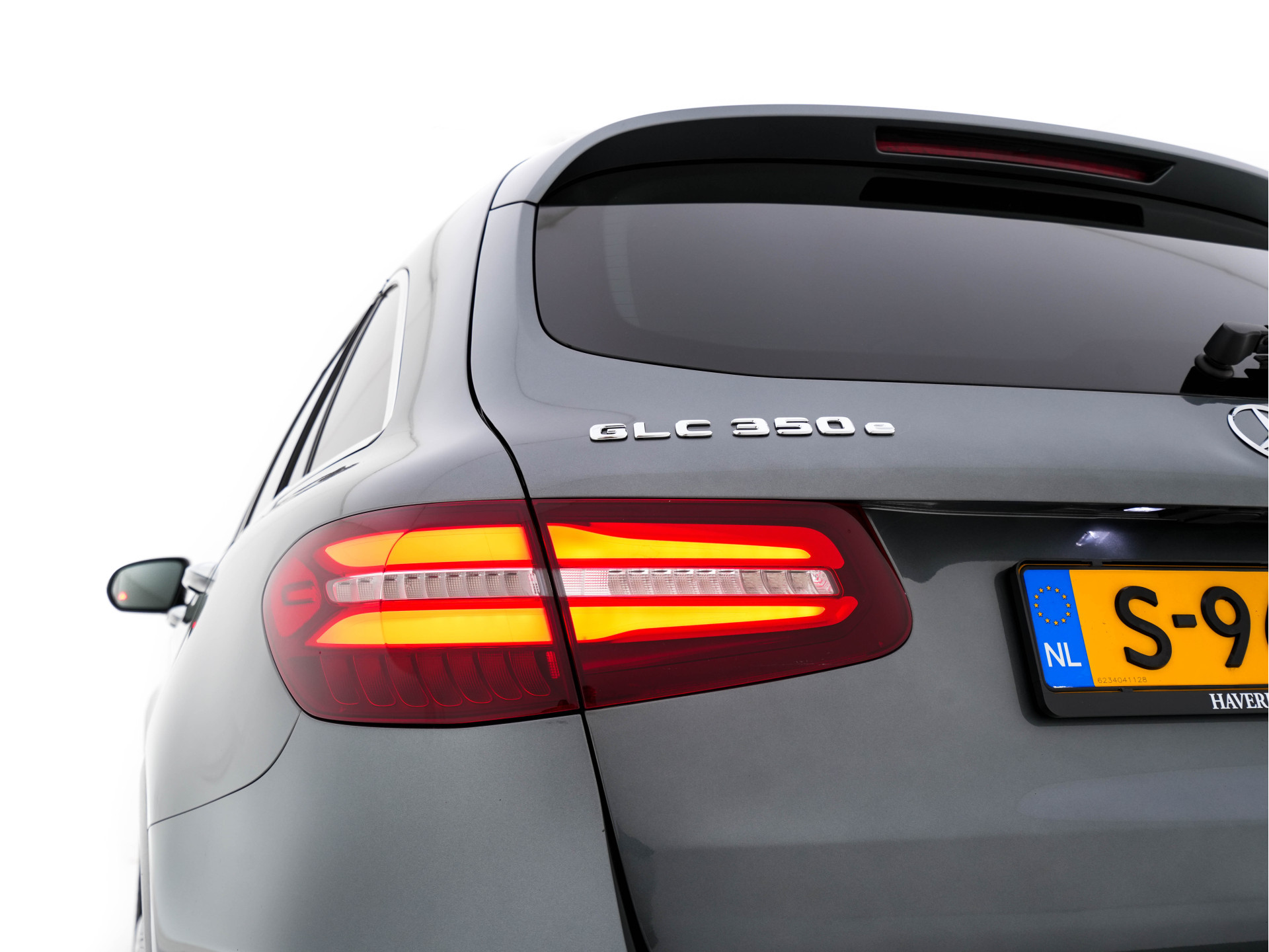 Mercedes-Benz GLC-klasse 350e 4MATIC Premium Plus Plug-in Aut. *LEATHER | FULL-LED | BLIND-SPOT | HEATED-SPORTSEATS | CAMERA | KEYLESS | AIR-SUSPENSION | ADAPTIVE-CRUISE | PRIVACY-GLASS | NAVI-FULLMAP | 20''ALU*