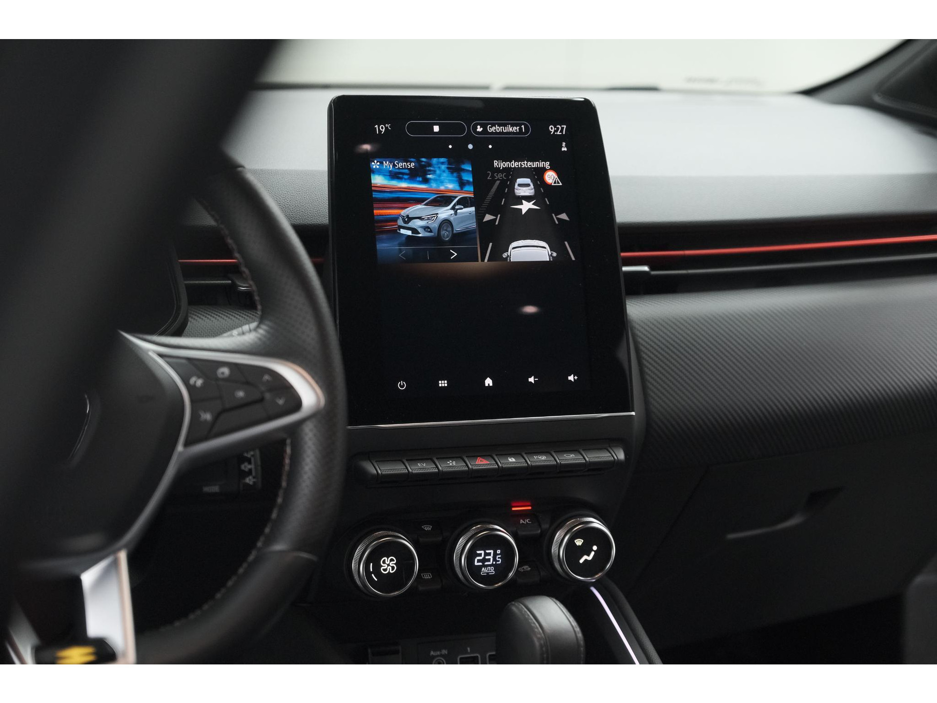 Renault Clio 1.6 E-Tech Hybrid 140 R.S. Line | 360 Camera | Apple Carplay | 9.3 Inch Groot Scherm | Sportstoelen