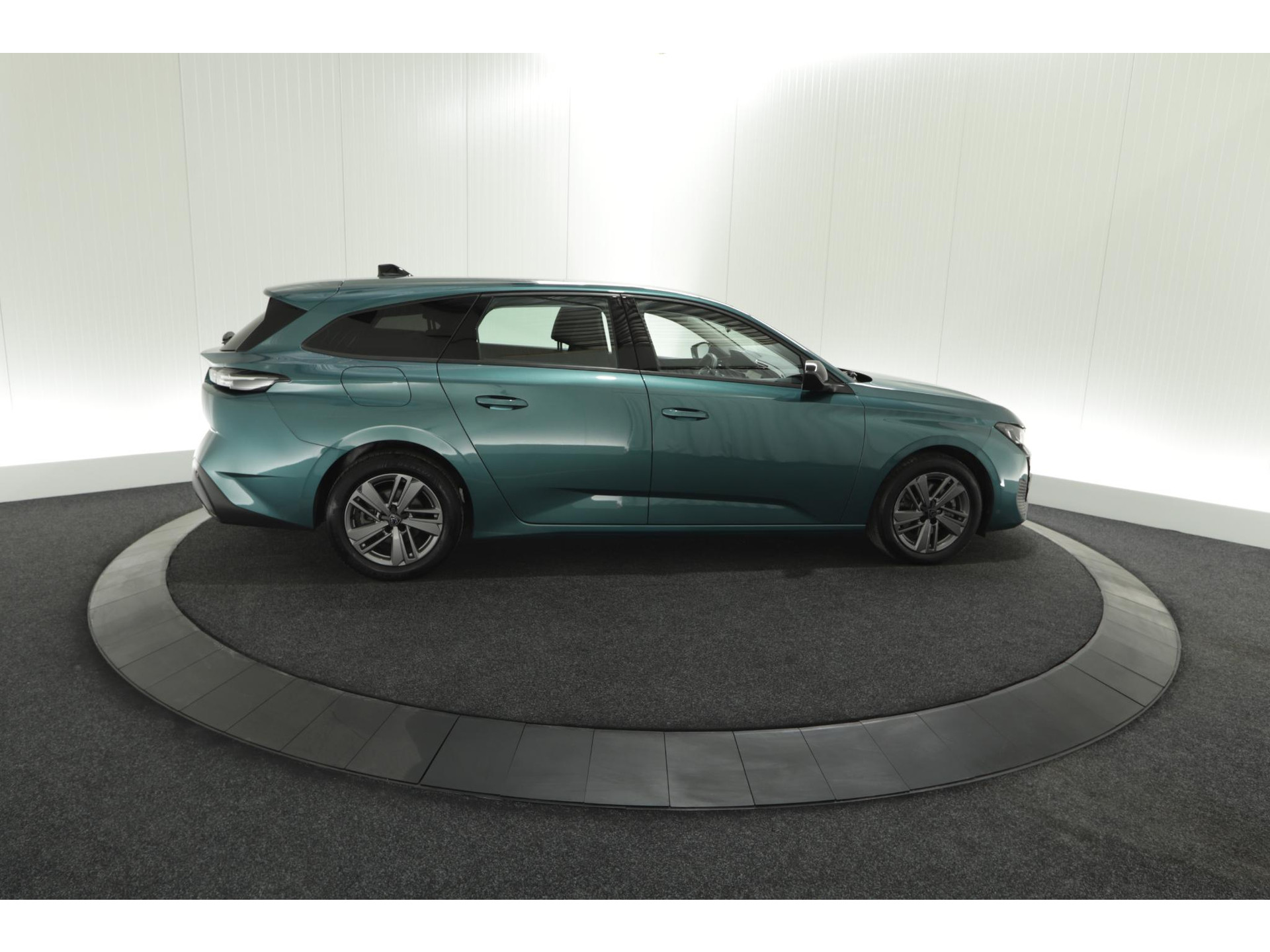 Peugeot 308 SW PureTech 130 EAT8 Active Pack | Automaat | Apple Carplay | Parkeersensoren | Navigatie