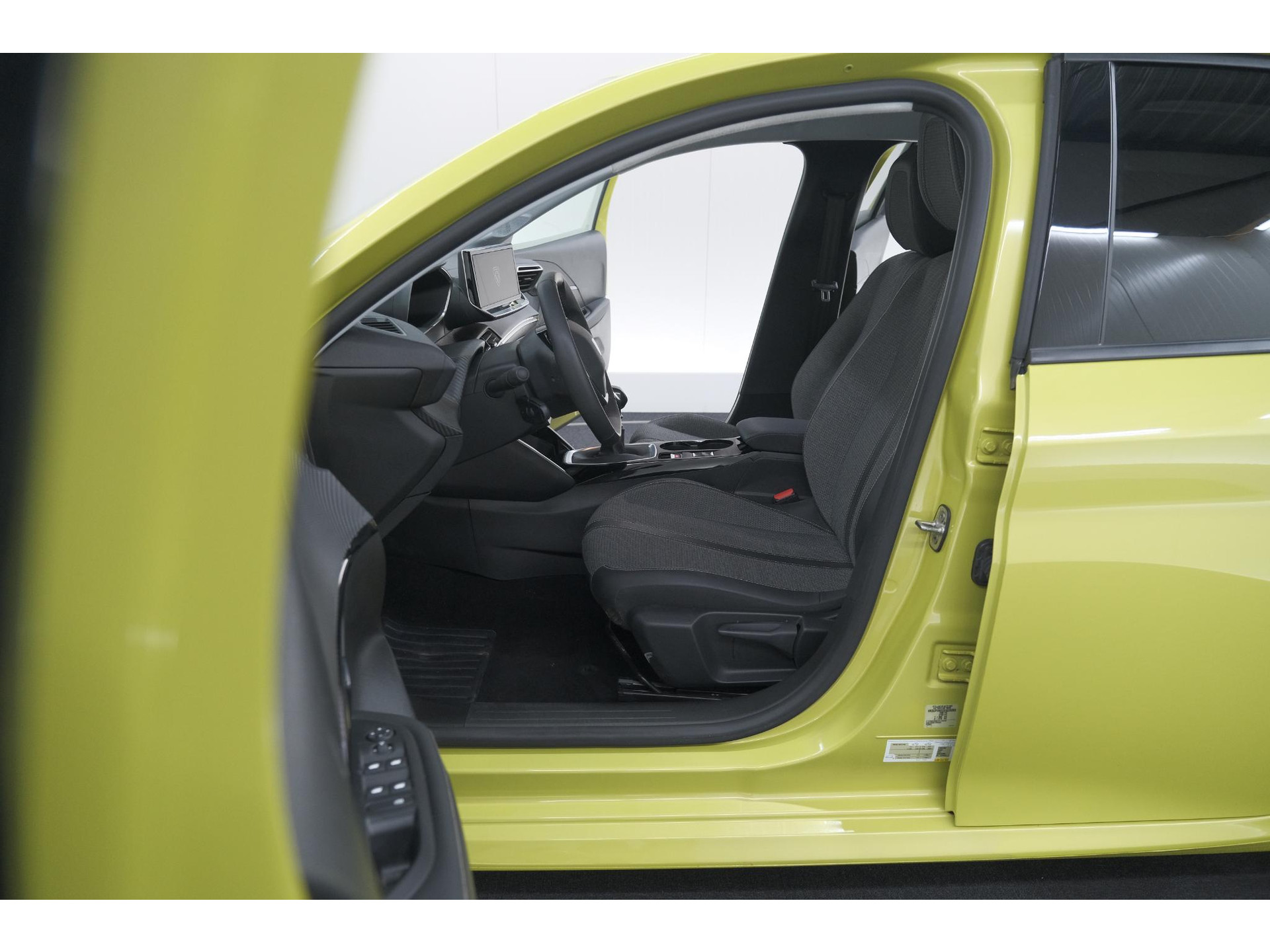 Peugeot 208 PureTech 100 Allure | Apple Carplay | Parkeersensoren | Climate Control