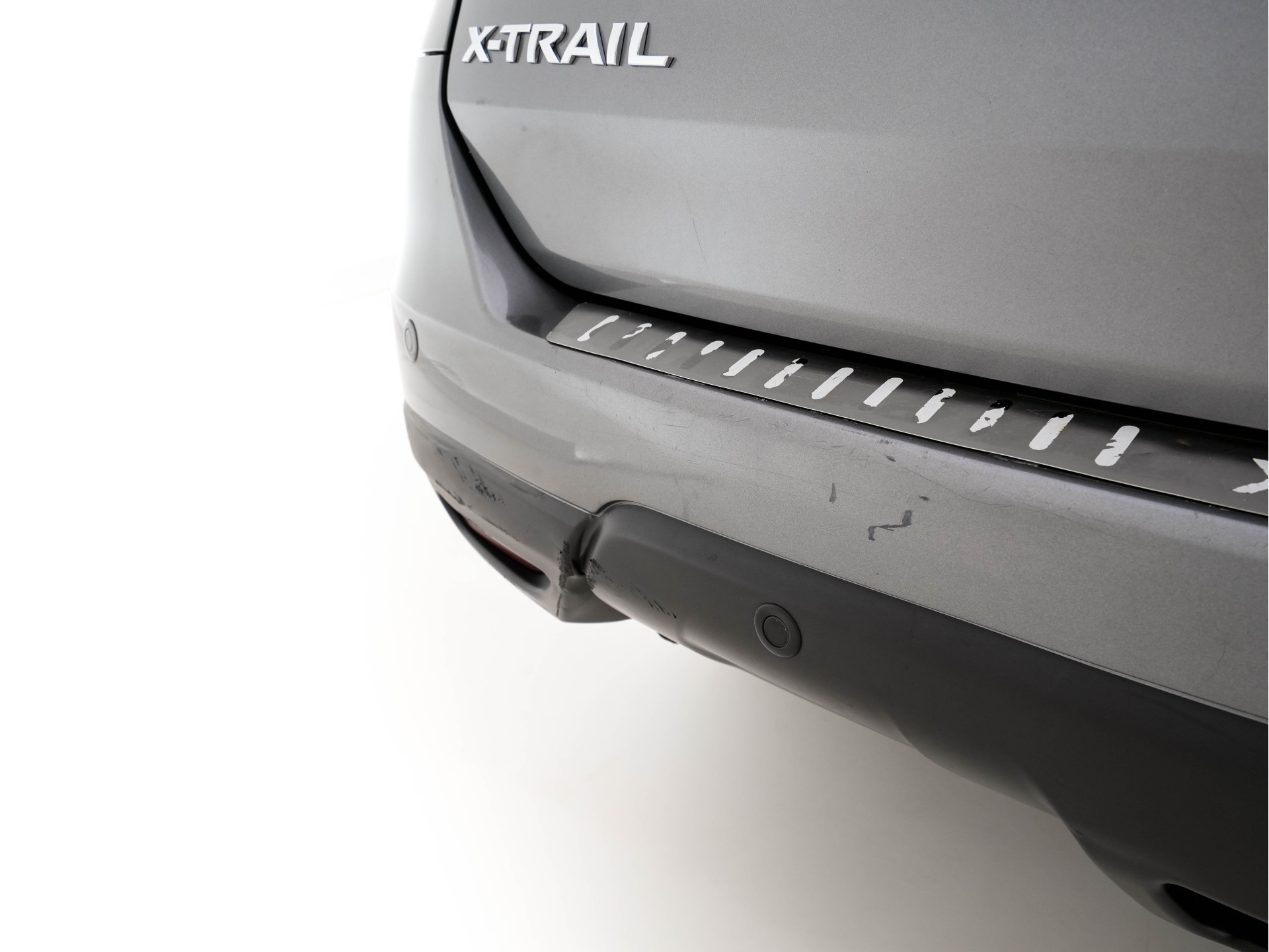 Nissan X-Trail 1.6 dCi Tekna (INCL-BTW) Aut. *PANO | LEATHER | FULL-LED | TOP-VIEW | JBL-AUDIO | BLINDSPOT | KEYLESS | HEATED-COMFORTSEATS | NAVI-FULLMAP | CARPLAY | PRIVACY-GLASS | 19''ALU*