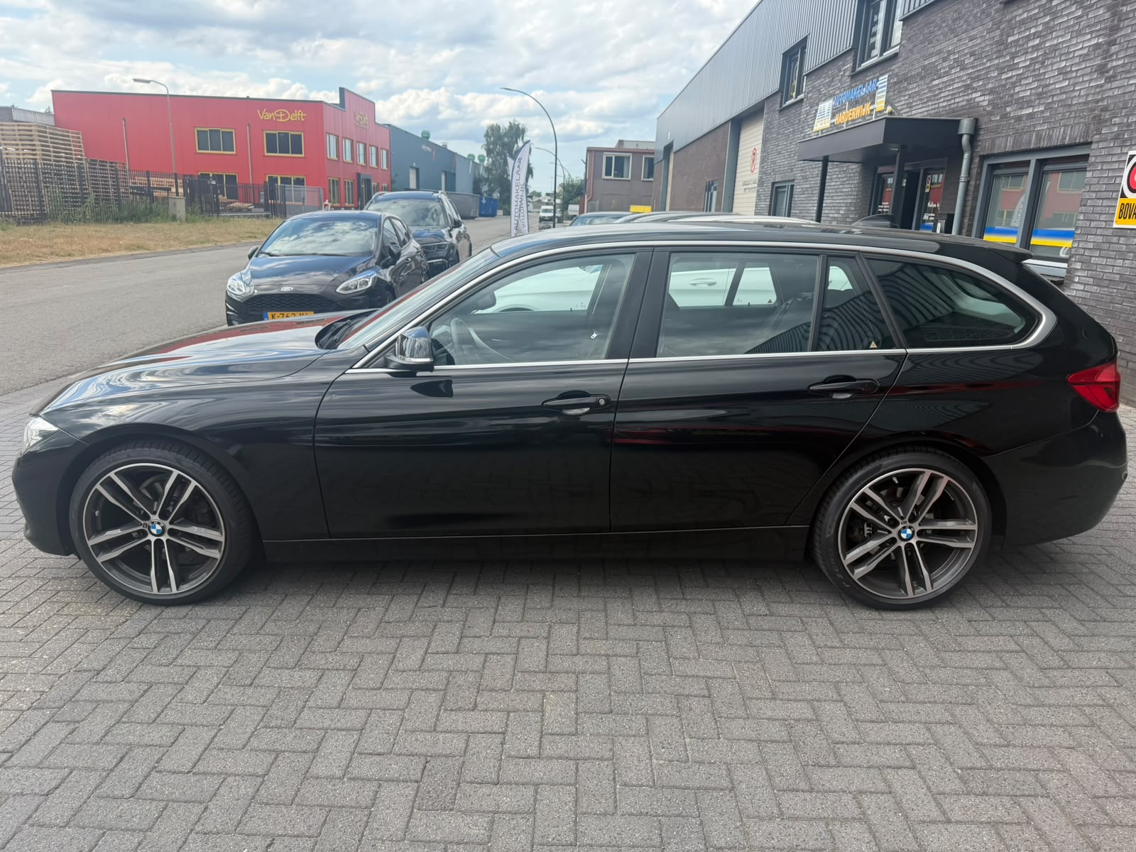 BMW 3-serie Touring 318i Centennial Executive | 3/6 OF 12 MND GARANTIE | NAVI | CLIMA | CRUISE | GOED ONDERHOUDEN |