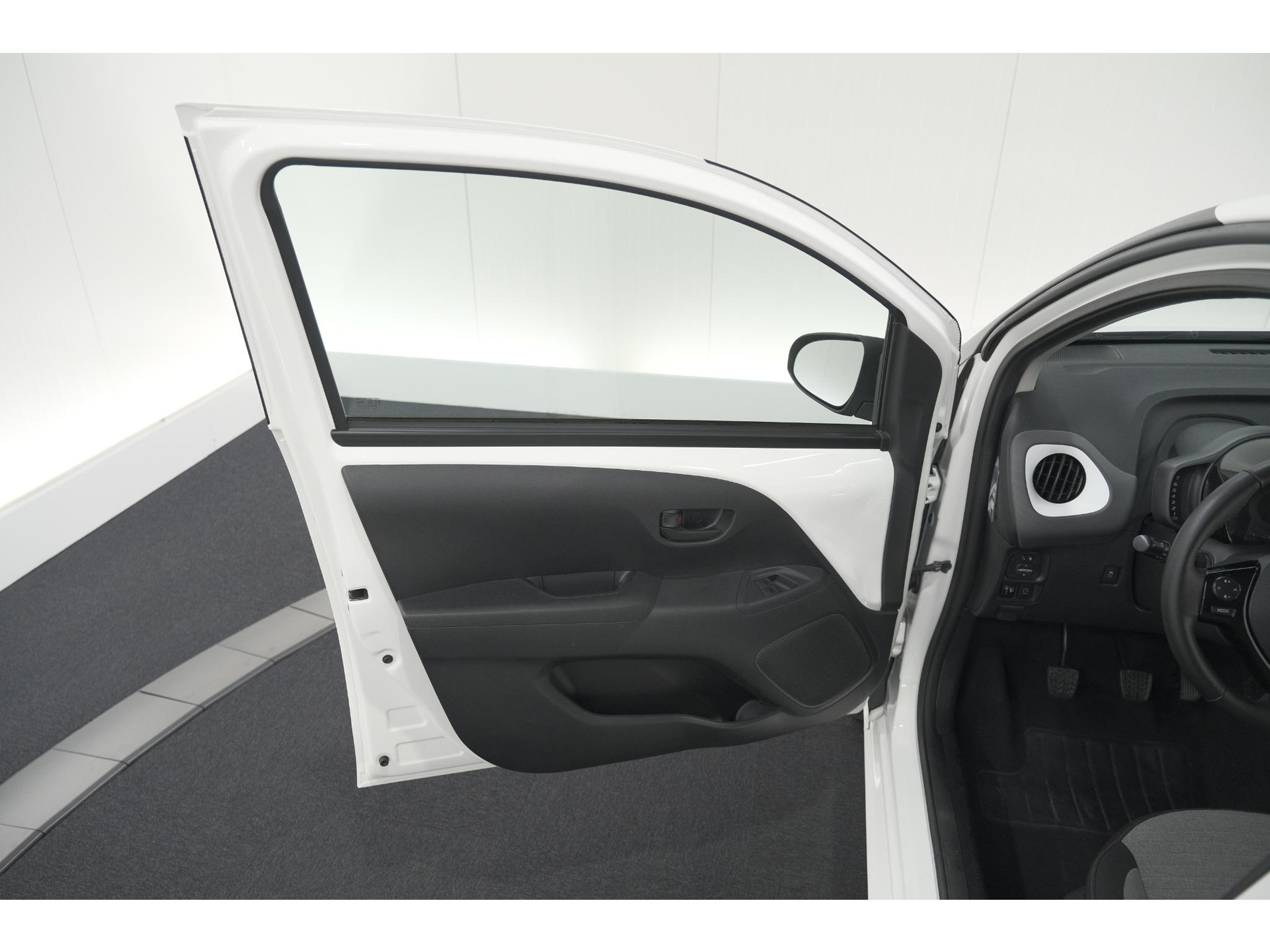 Citroen C1 1.0 VTi Feel | Bluetooth | Airco | Privacy Glas | 5 Deurs