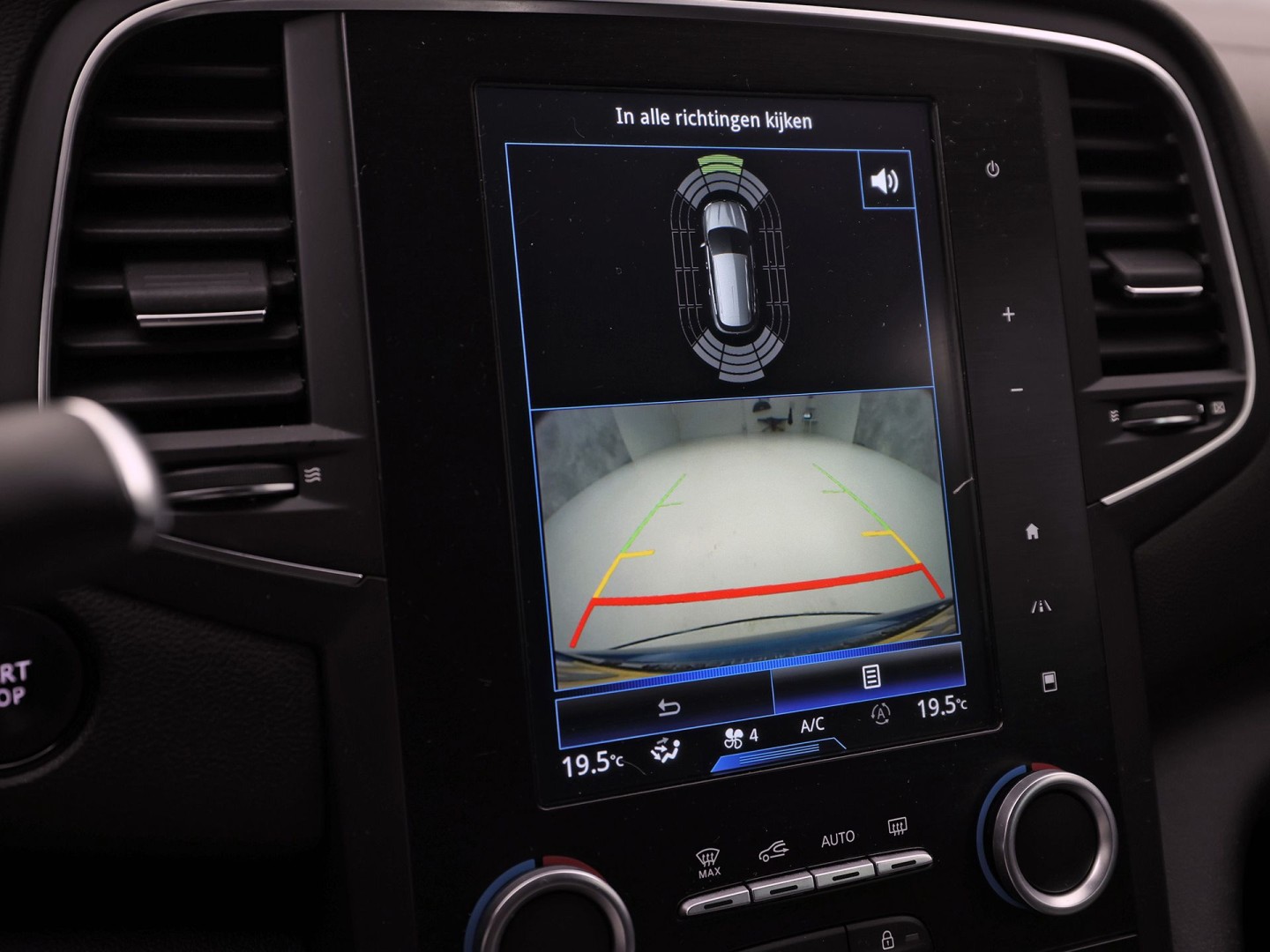 Renault Mégane Estate 1.6 TCe GT 205Pk Automaat (VIRTUAL COCKPIT, GROOT NAVI, KUIPSTOELEN, HEAD-UP DISPLAY, CAMERA, ADAPTIVE CRUISE, BOSE, STOELVERWARMING, NIEUWSTAAT)