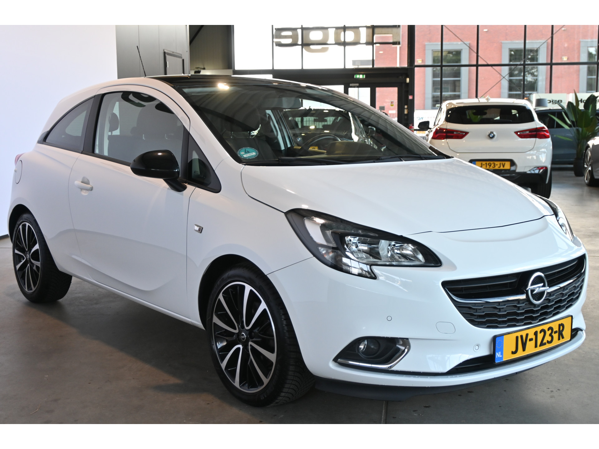 Opel Corsa 1.0 Turbo Color Edition Nap Airco Cruise Pdc Lichtmetaal 1e Eigenaar 100% Onderhouden! Inruil Mogelijk!