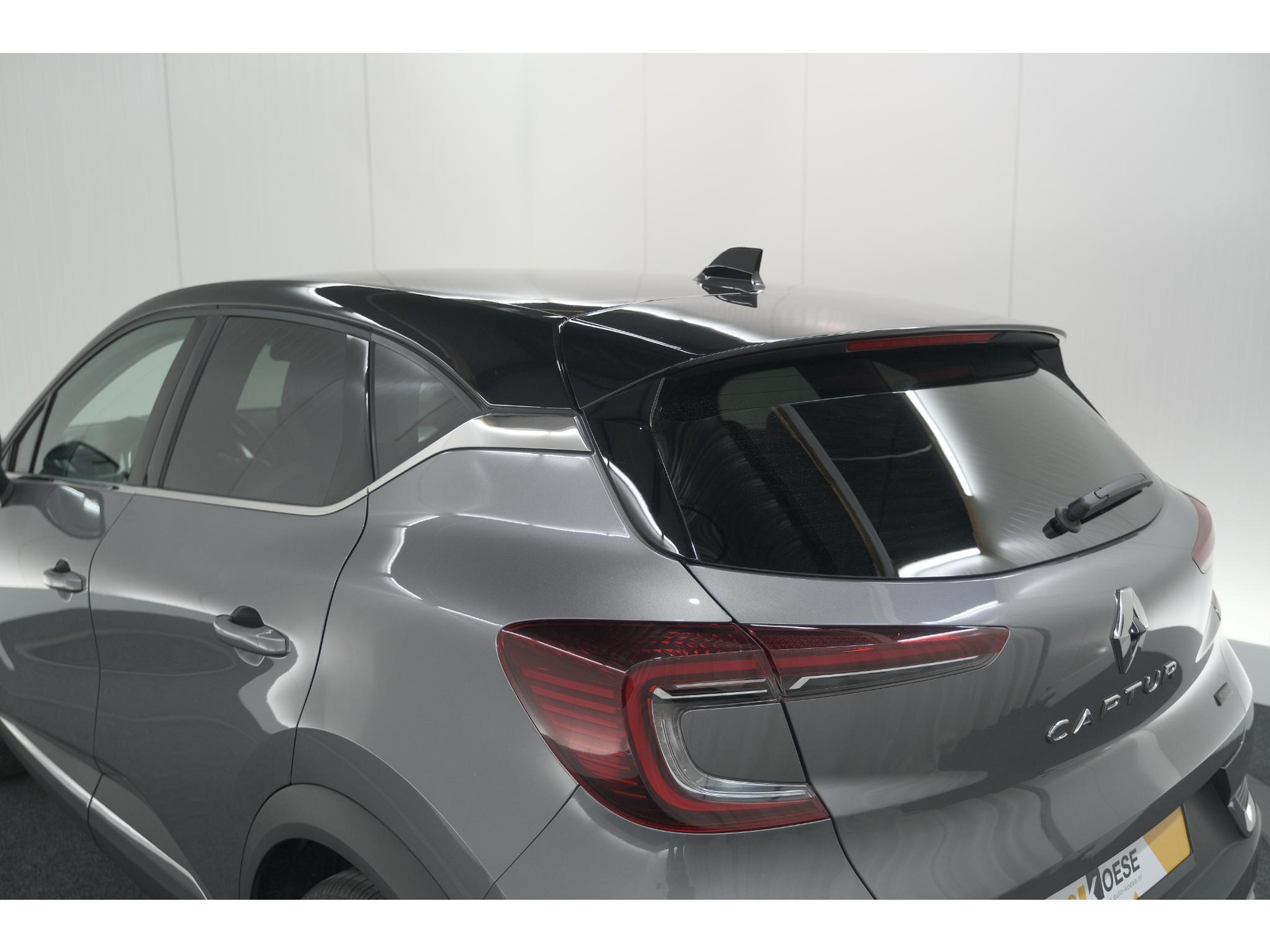 Renault Captur 1.6 E-Tech full hybrid 145 techno | Pack Full Screen | Camera | Navigatie | Allseason Banden