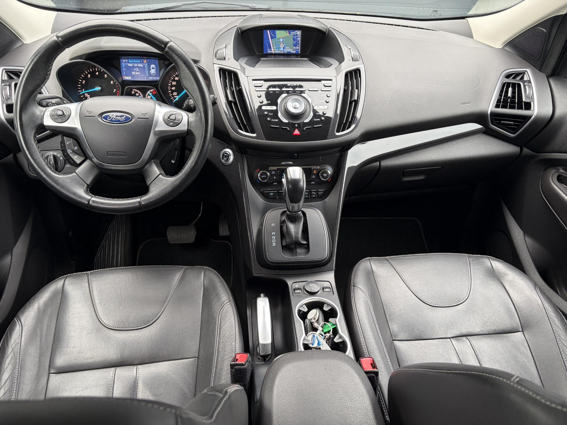 Ford Kuga 1.5 Titanium Plus 4WD ✓2e Eigenaar✓Camera✓183pk✓Trekhaak✓Leder✓Stoelverw✓Navi✓Clima✓Cruise✓Pdc V+A✓Elekt Stoelen✓Dodehoeksensor✓Net beurt gehad✓19''Lm velgen✓N.A.P✓Apk tot 08-2027