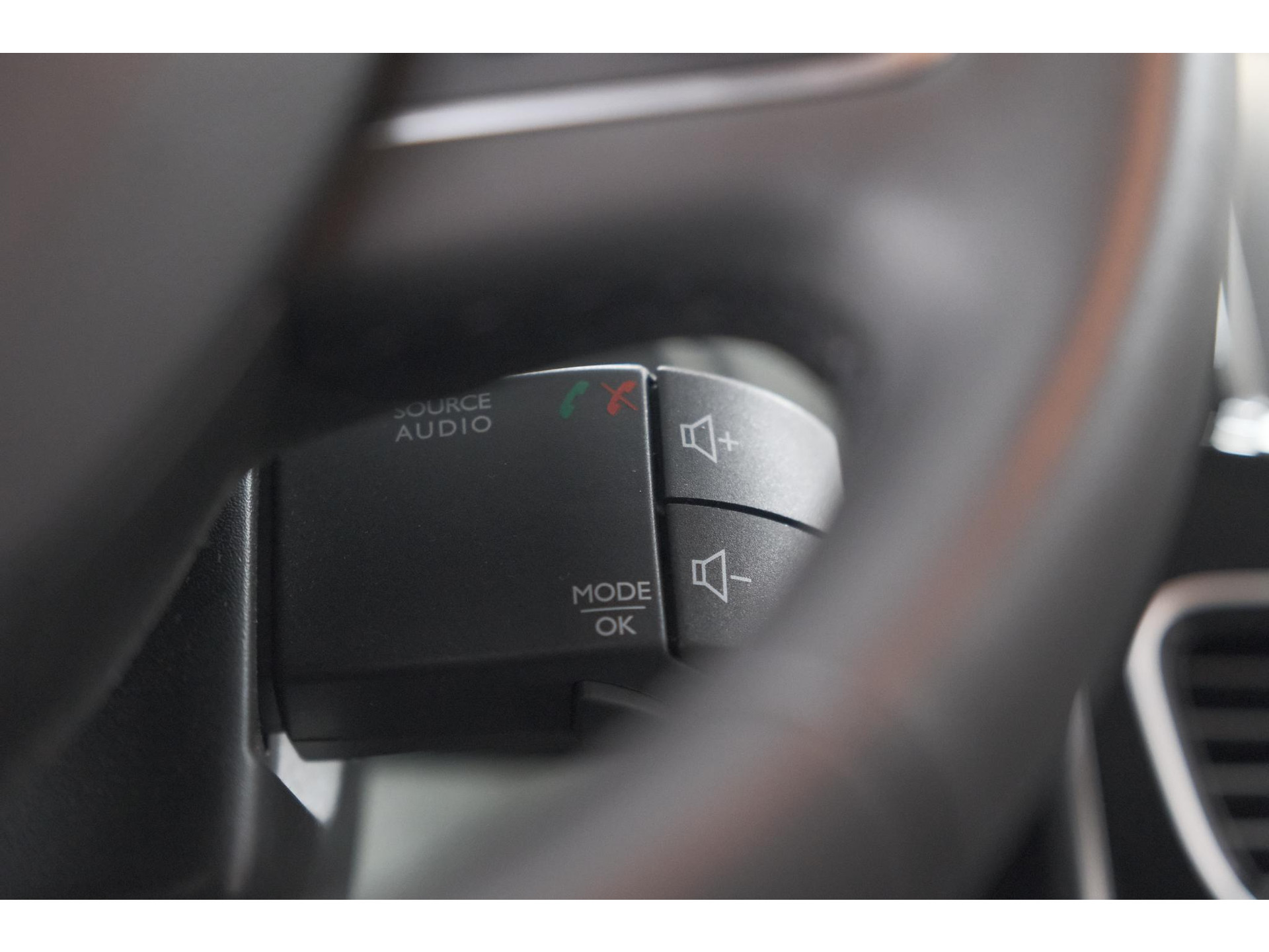 Renault Clio TCe 90 Limited | Trekhaak | Parkeersensoren | Navigatie