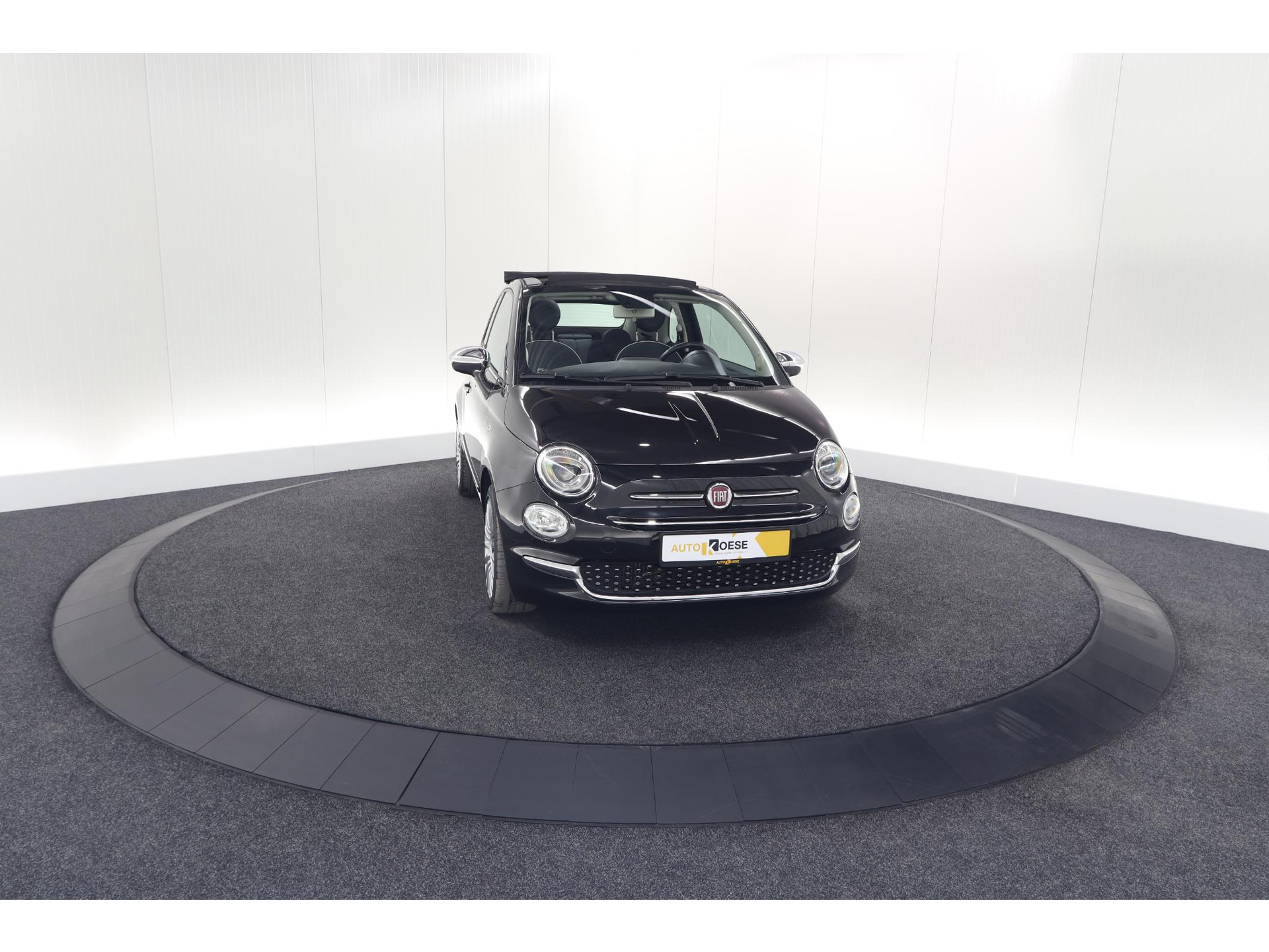 Fiat 500 C TwinAir Turbo Lounge | Parkeersensoren | Climate control | Cruise control | Apple Carplay